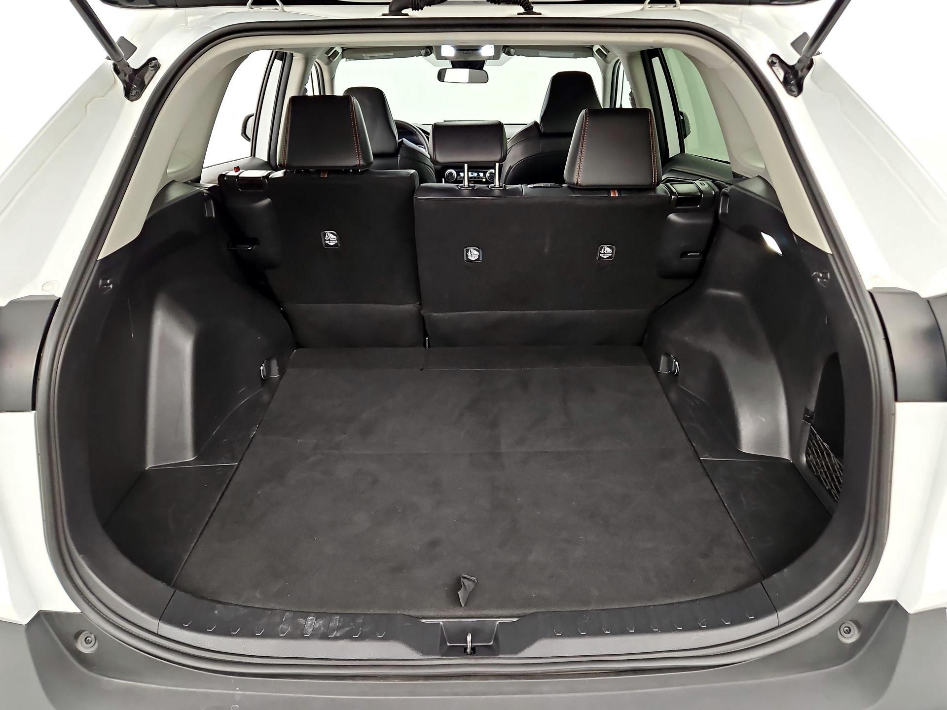 Thumbnail: 2022 Toyota RAV4 - 20