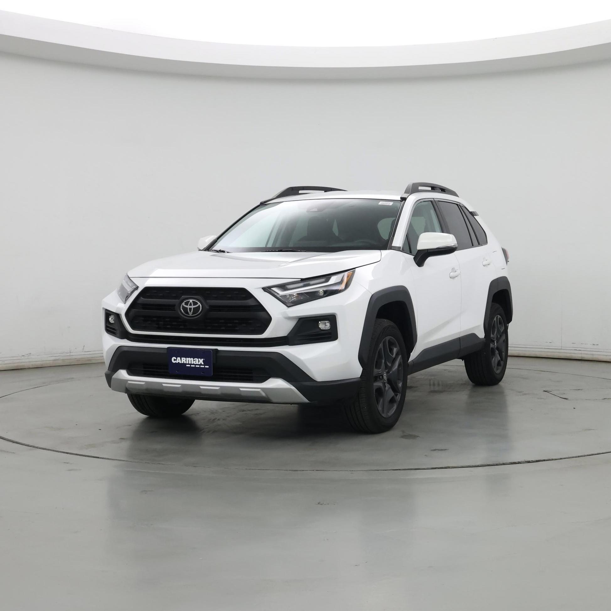Thumbnail: 2022 Toyota RAV4 - 4