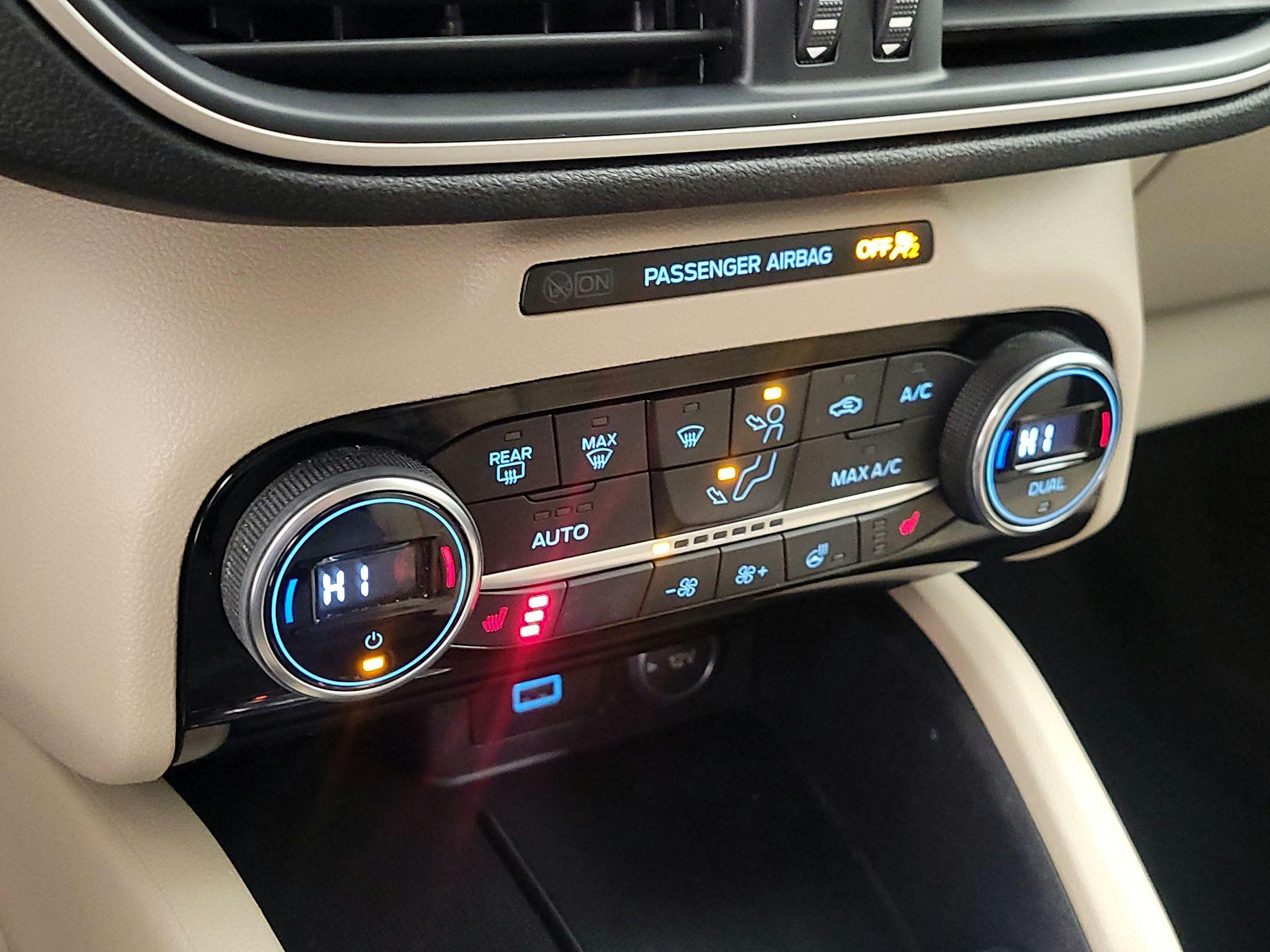 Thumbnail: 2021 Ford Escape - 16