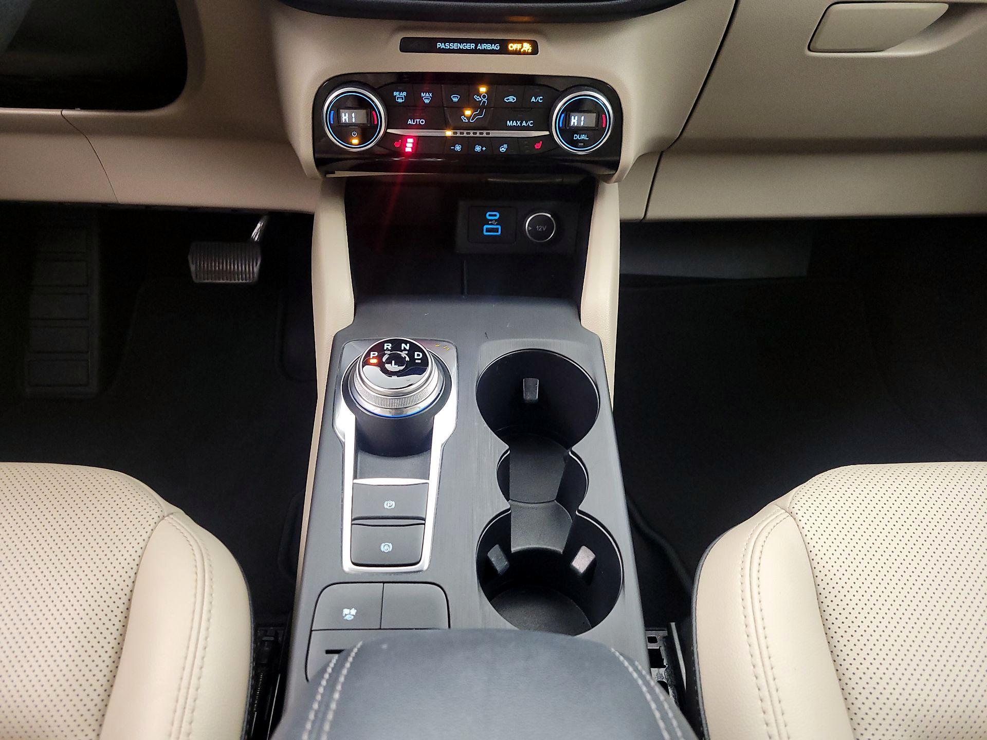 Thumbnail: 2021 Ford Escape - 17