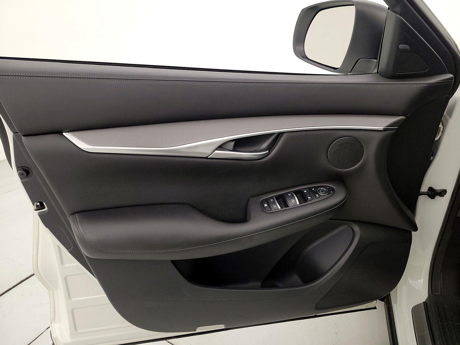 Thumbnail: 2022 INFINITI QX50 - 12