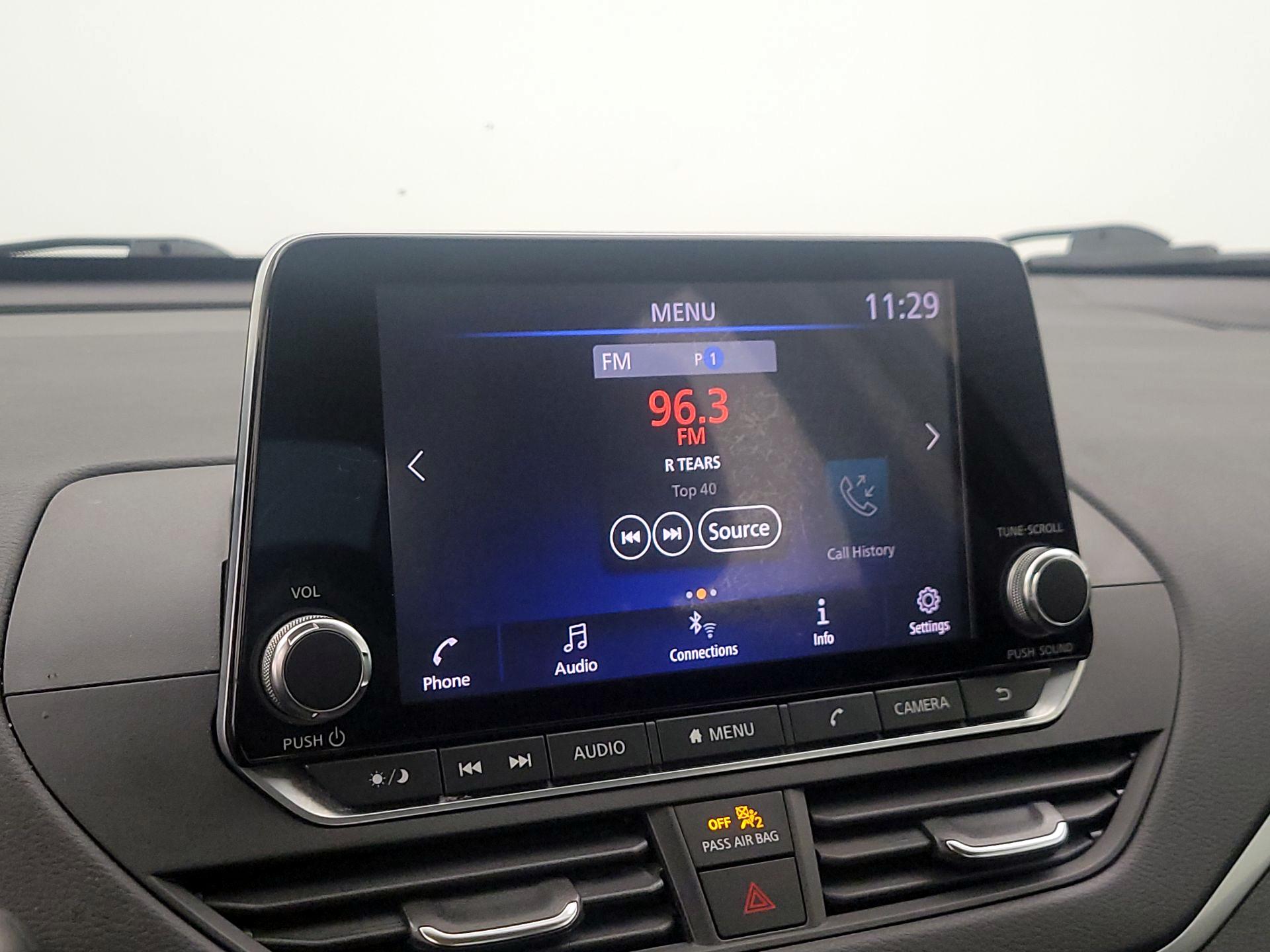 Thumbnail: 2020 Nissan Altima - 15