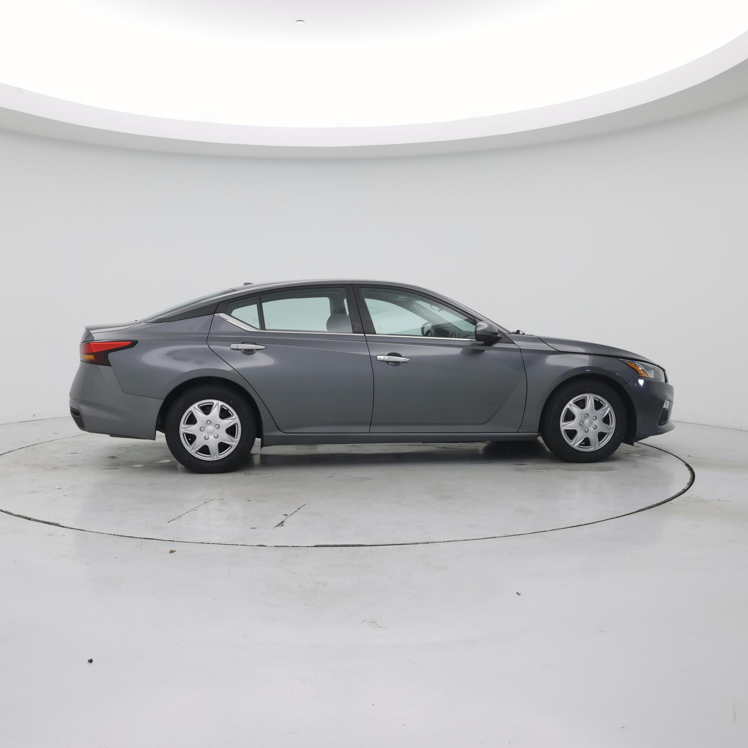 Thumbnail: 2020 Nissan Altima - 7