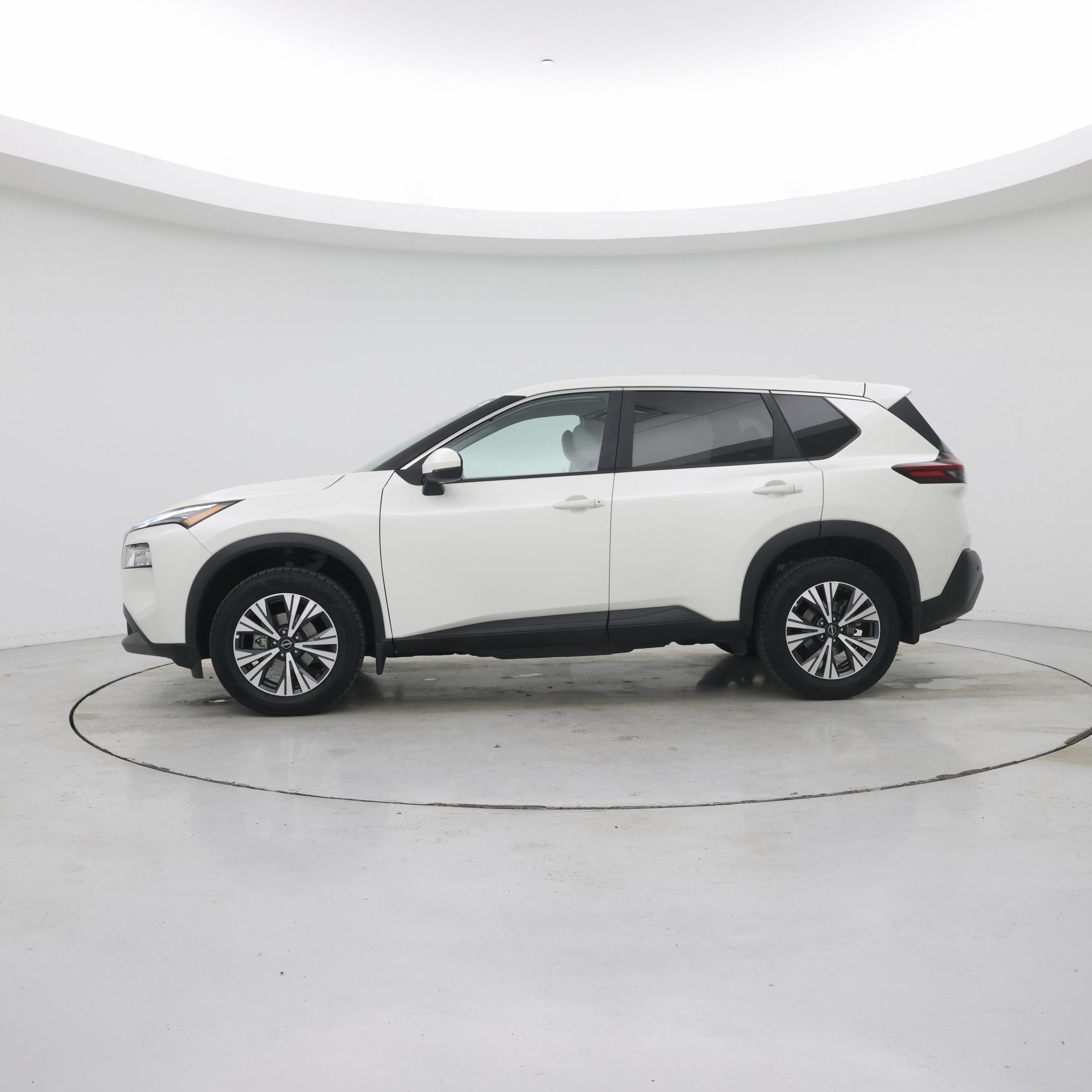 Thumbnail: 2022 Nissan Rogue - 3