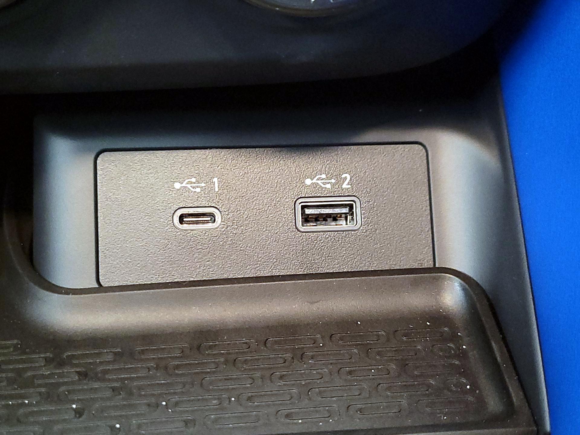 Thumbnail: 2024 Nissan Z - 19