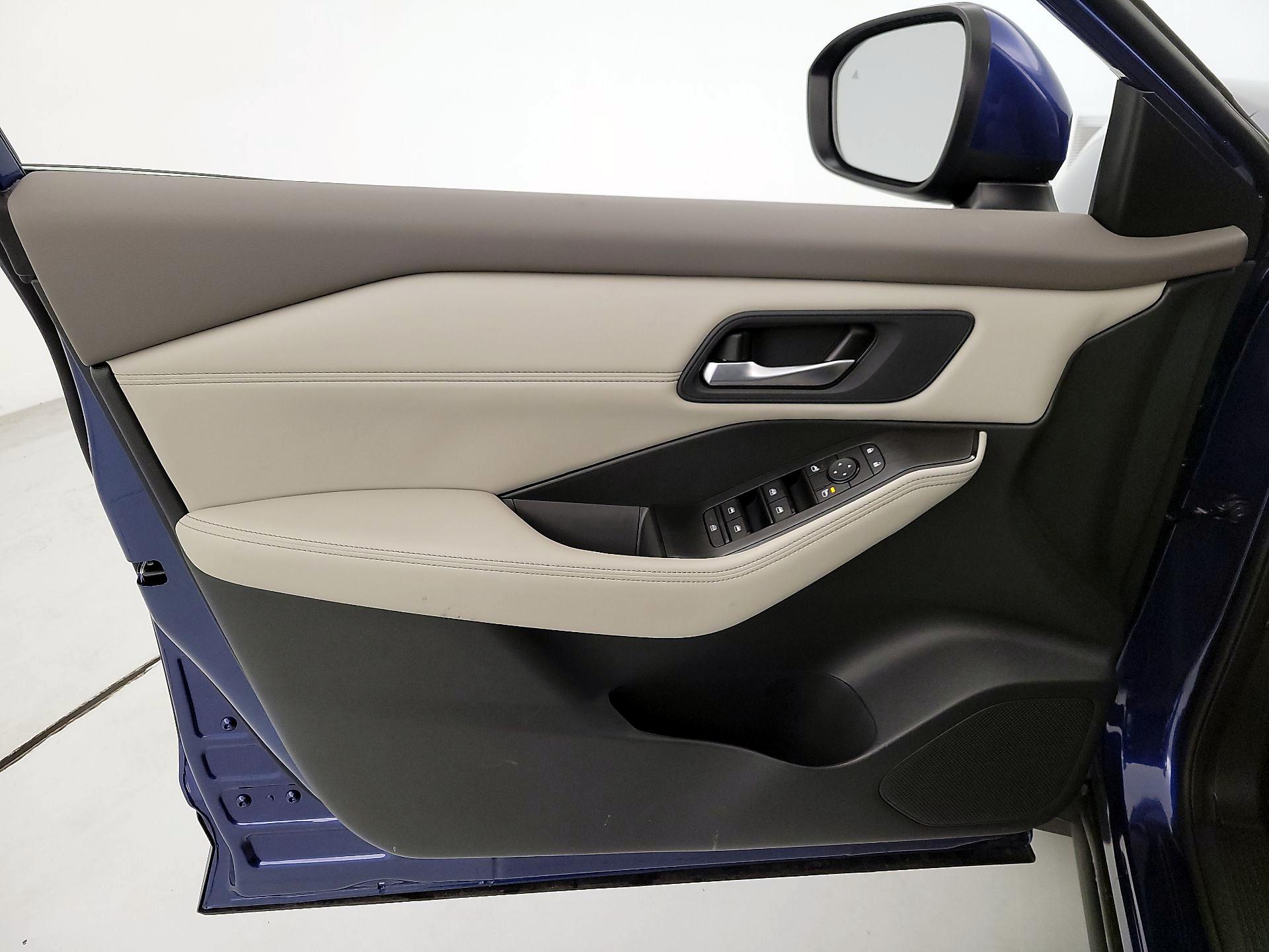 Thumbnail: 2022 Nissan Rogue - 12