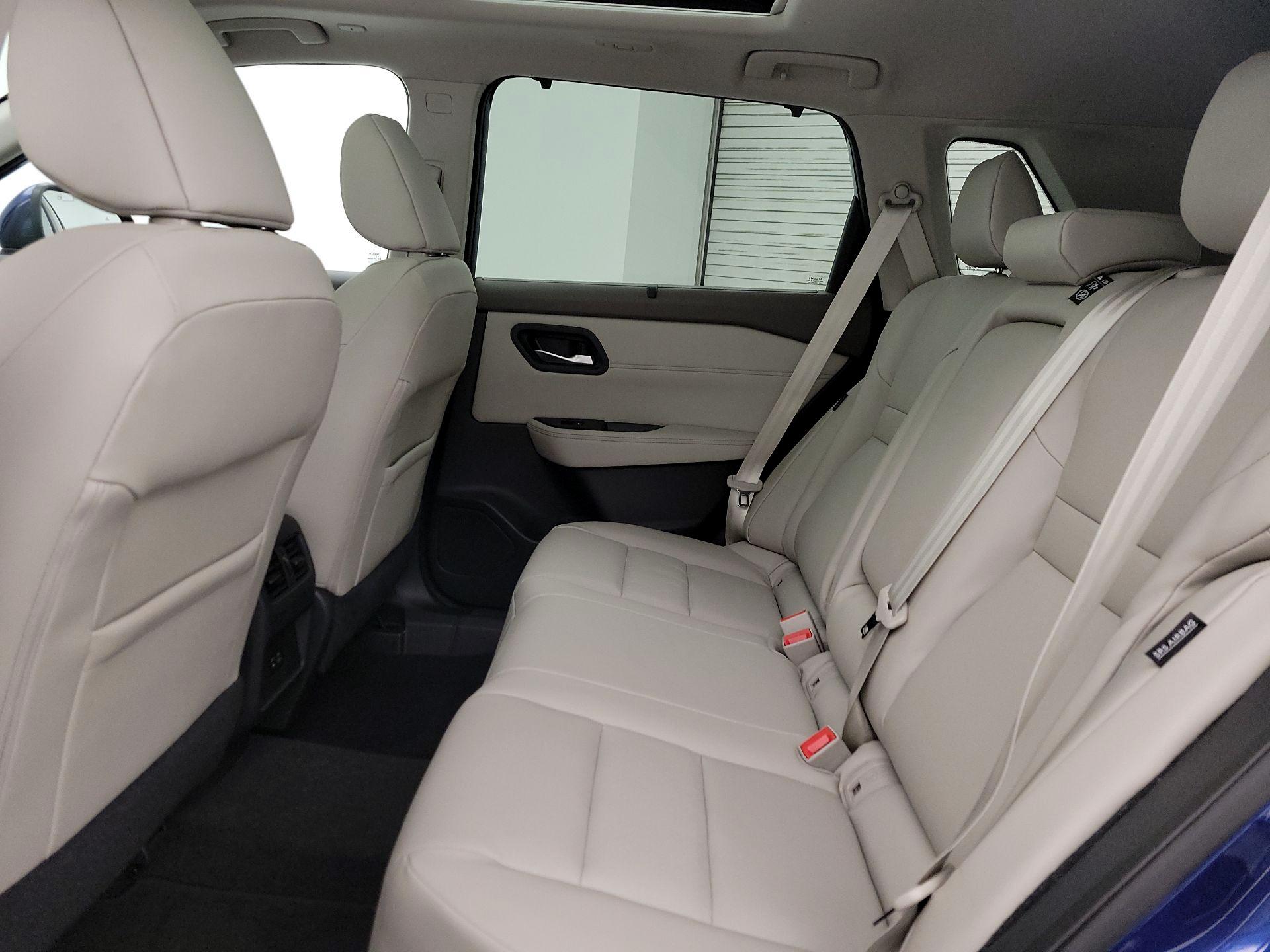 Thumbnail: 2022 Nissan Rogue - 20