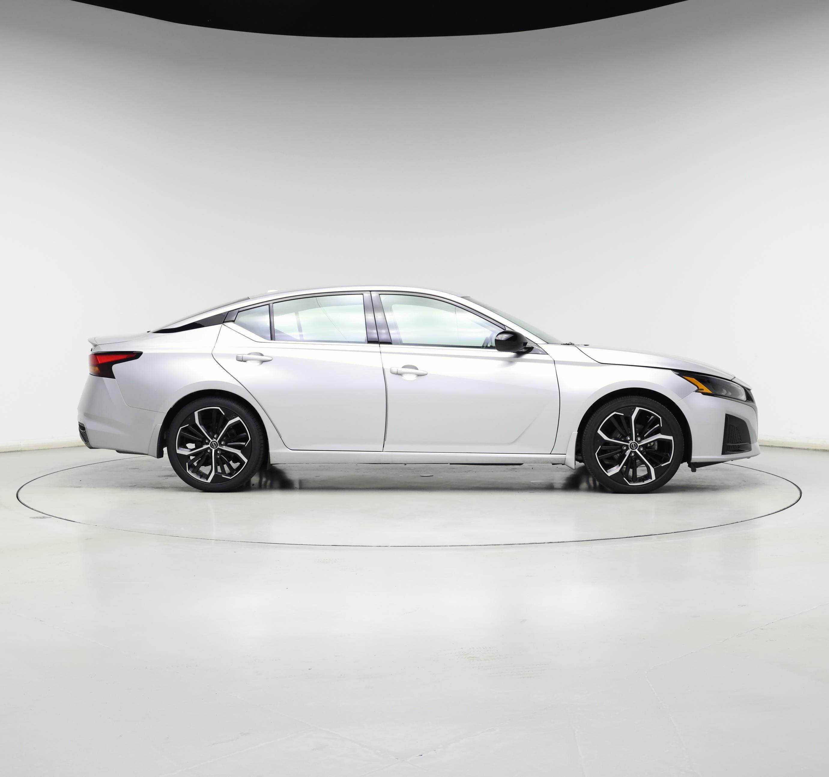 Thumbnail: 2023 Nissan Altima - 7