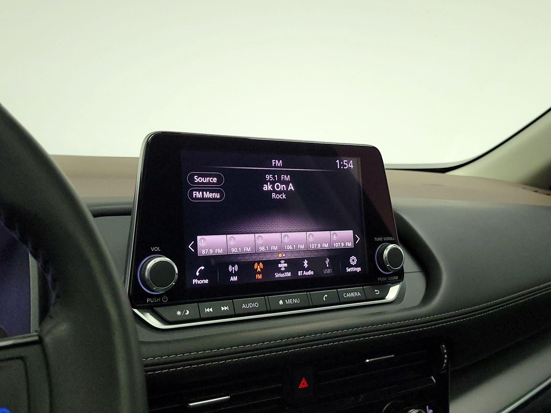 Thumbnail: 2022 Nissan Rogue - 15