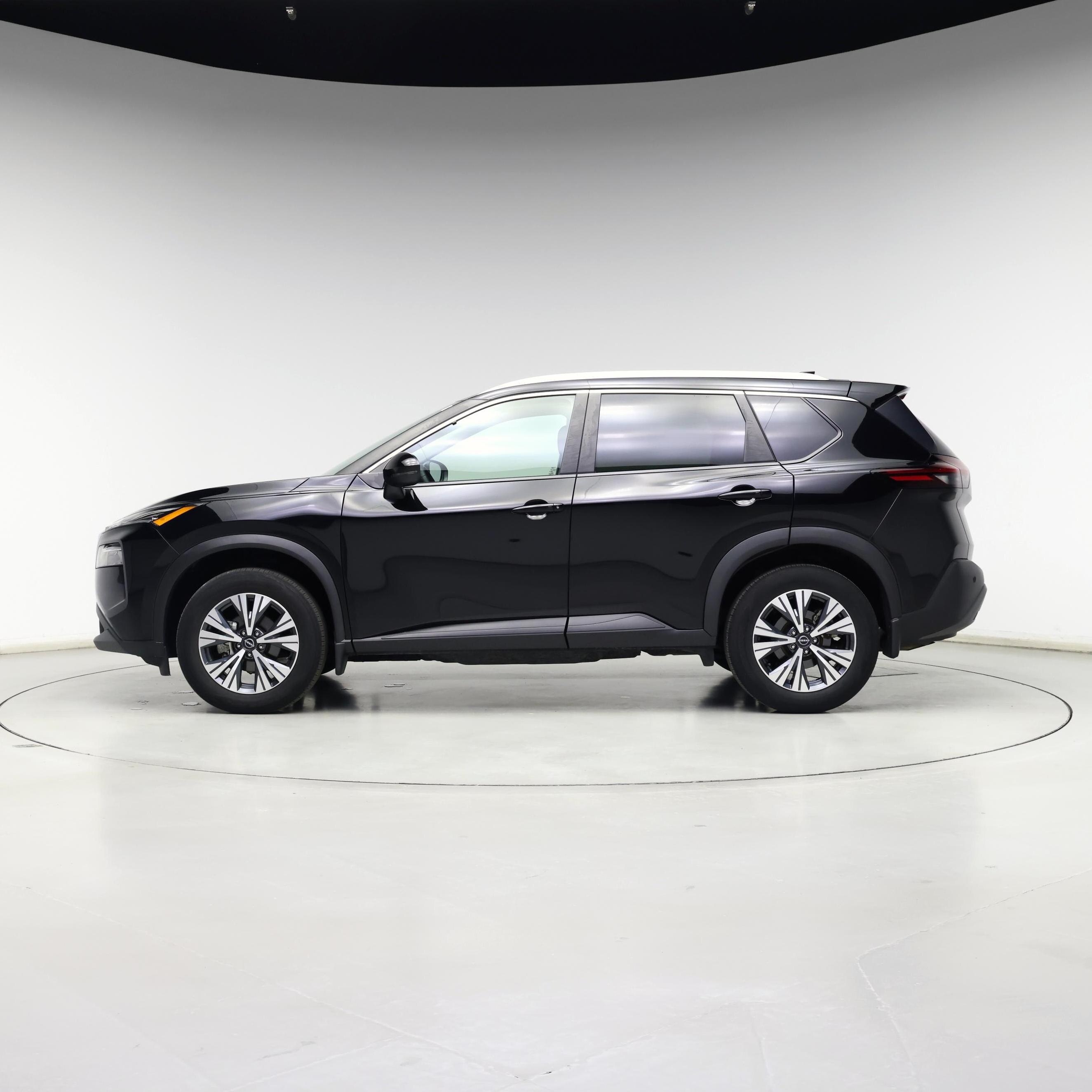 Thumbnail: 2022 Nissan Rogue - 3