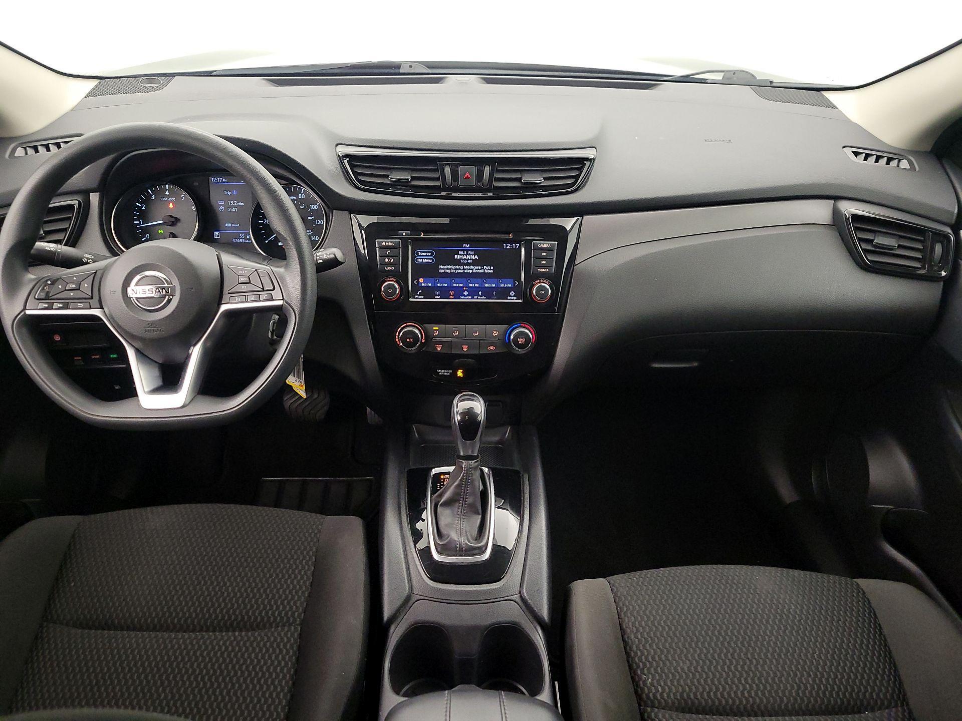 Thumbnail: 2021 Nissan Rogue Sport - 9