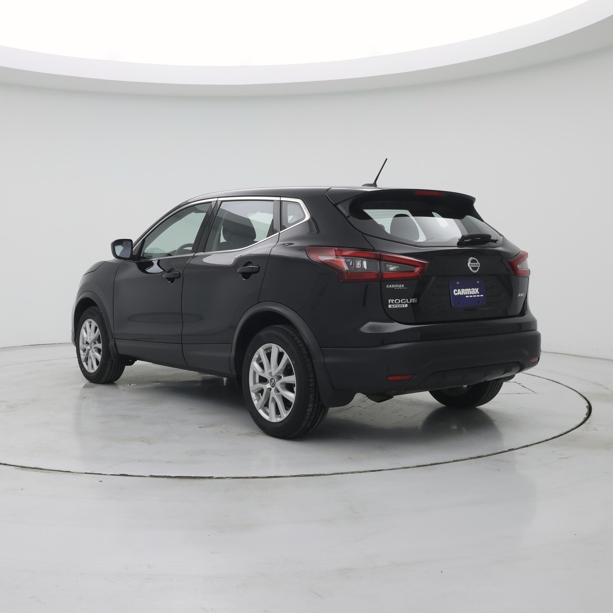 Thumbnail: 2021 Nissan Rogue Sport - 2