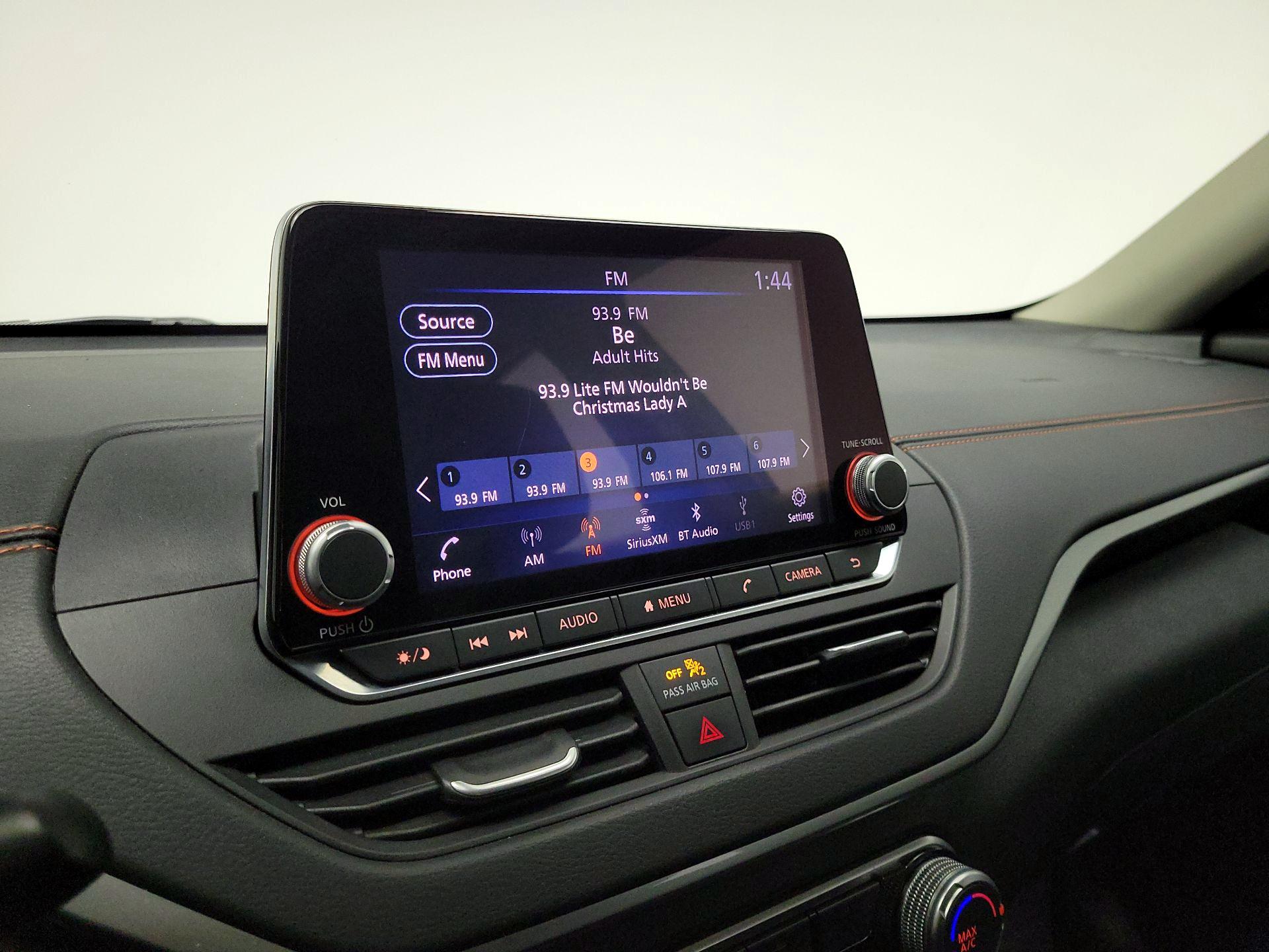 Thumbnail: 2022 Nissan Altima - 15