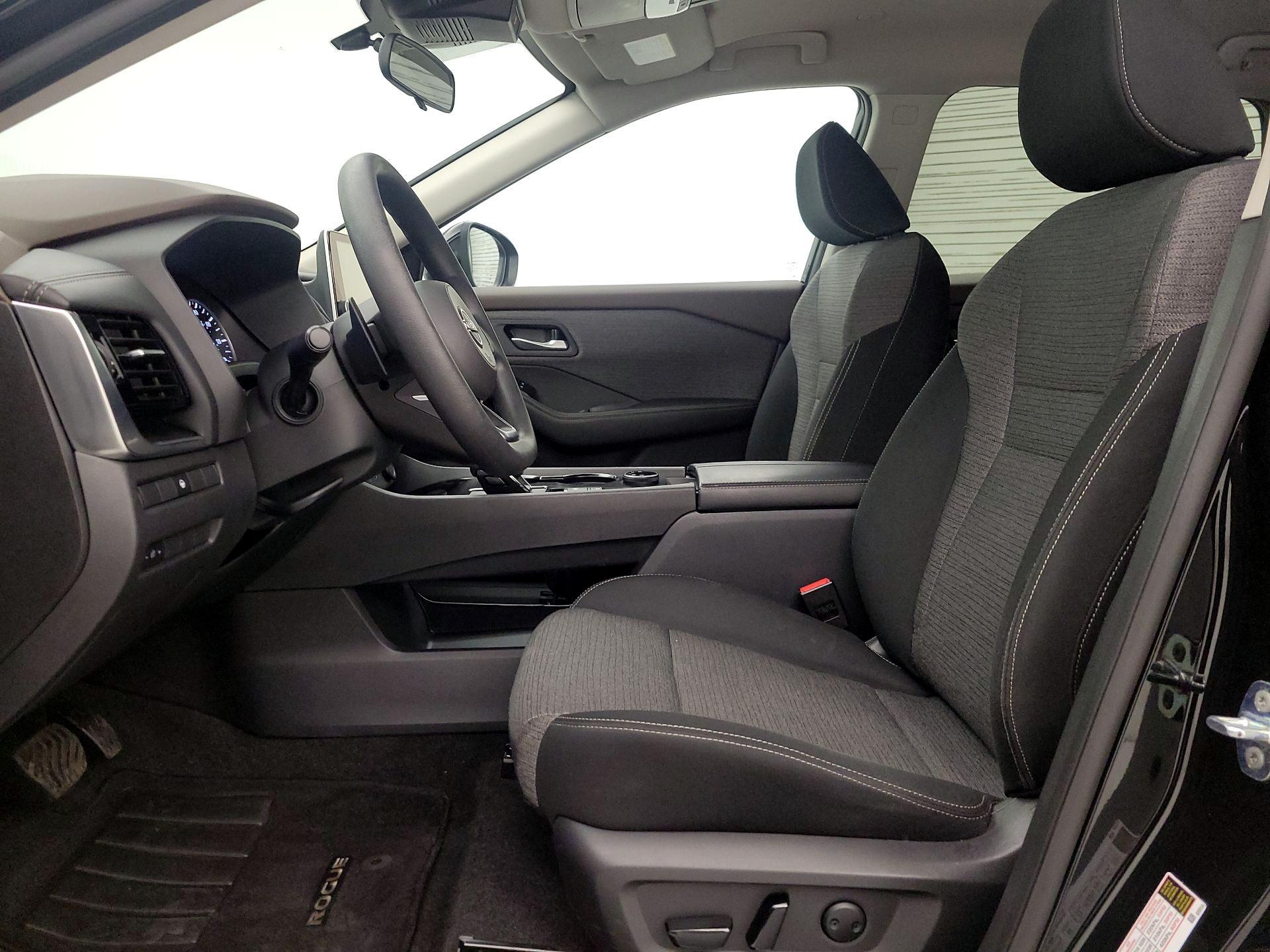 Thumbnail: 2023 Nissan Rogue - 11