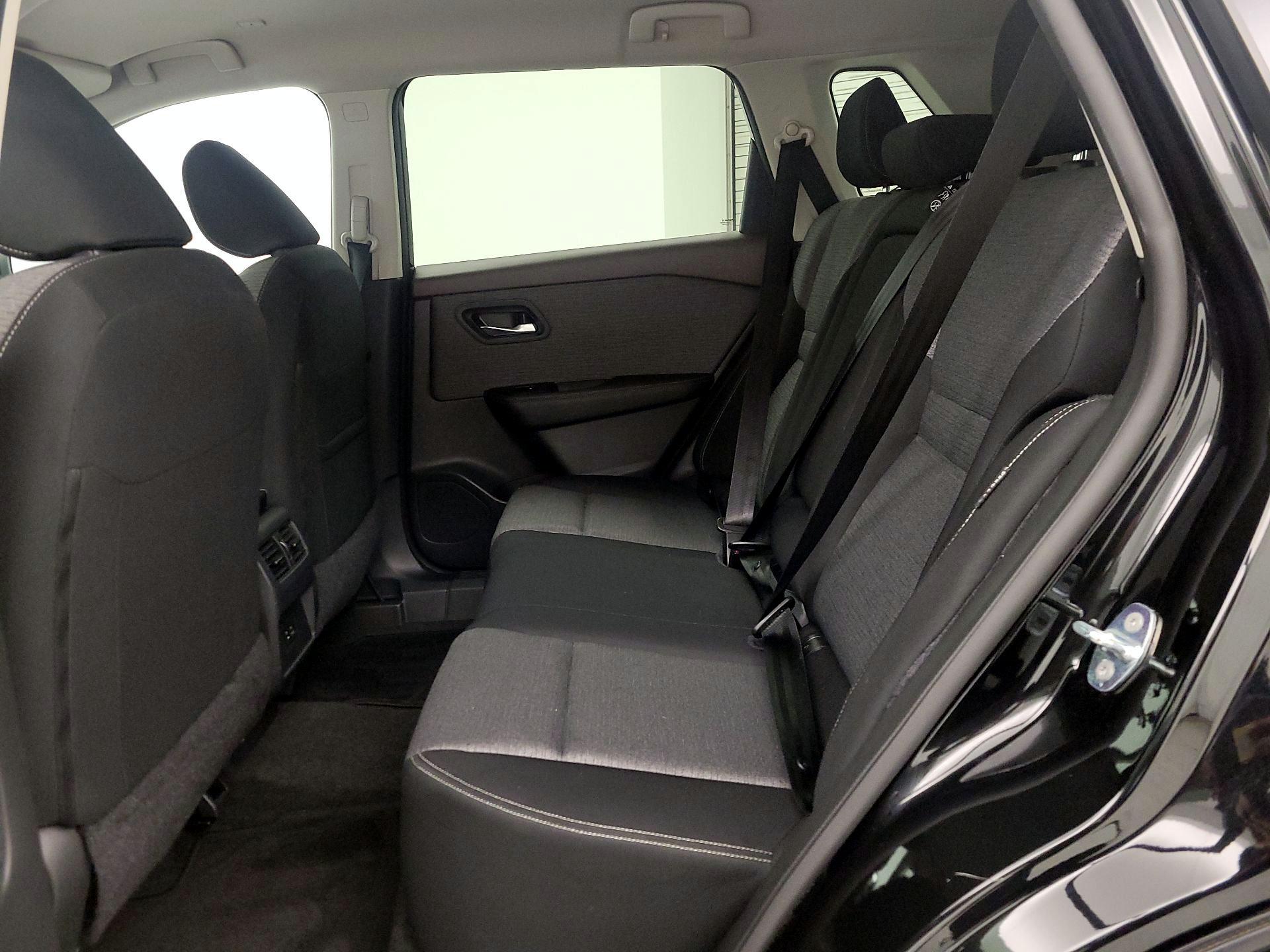 Thumbnail: 2023 Nissan Rogue - 19