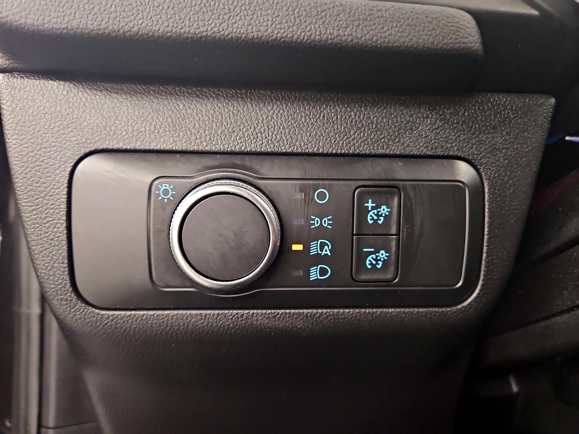 Thumbnail: 2020 Ford Escape - 13