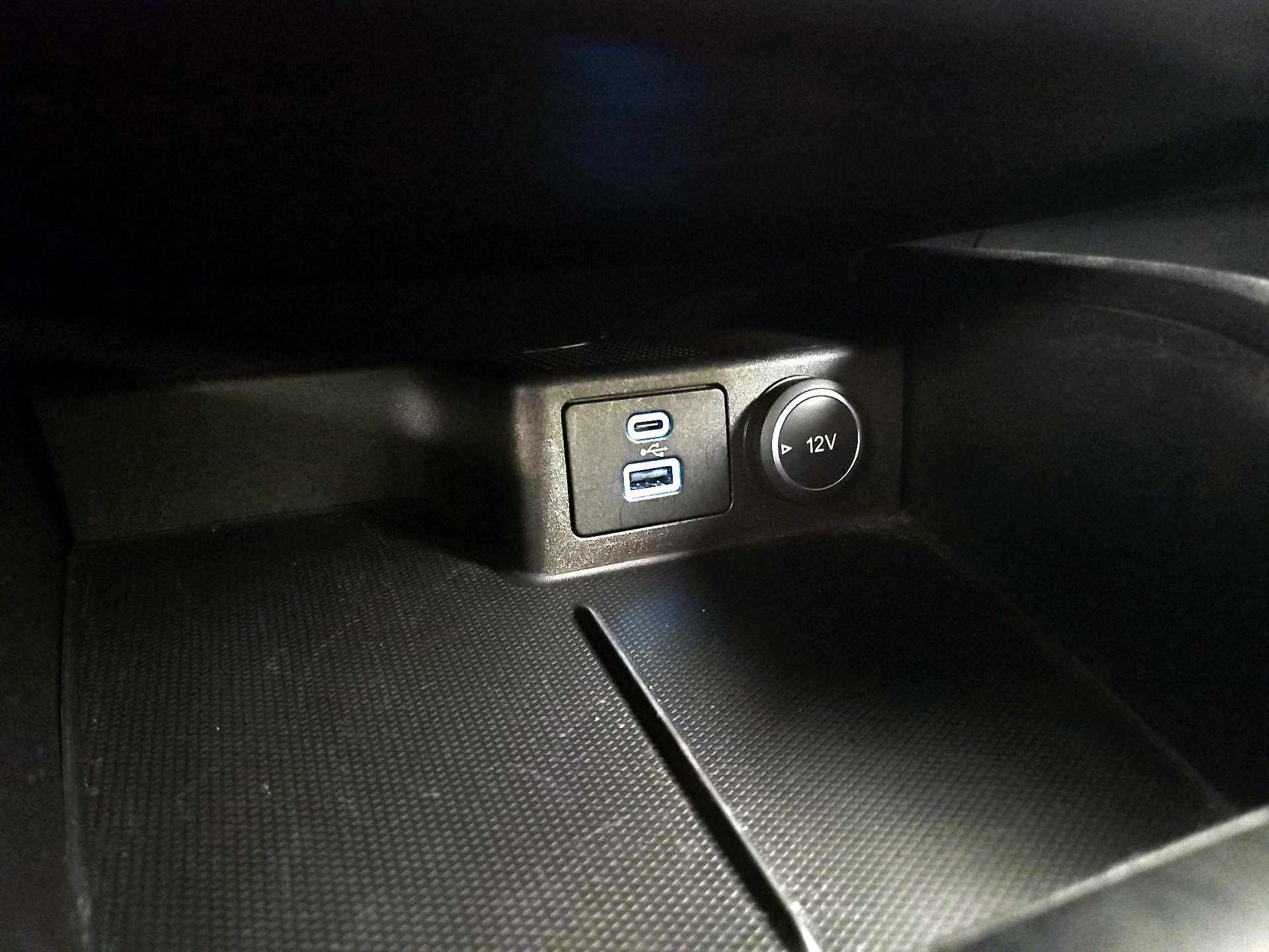 Thumbnail: 2020 Ford Escape - 18