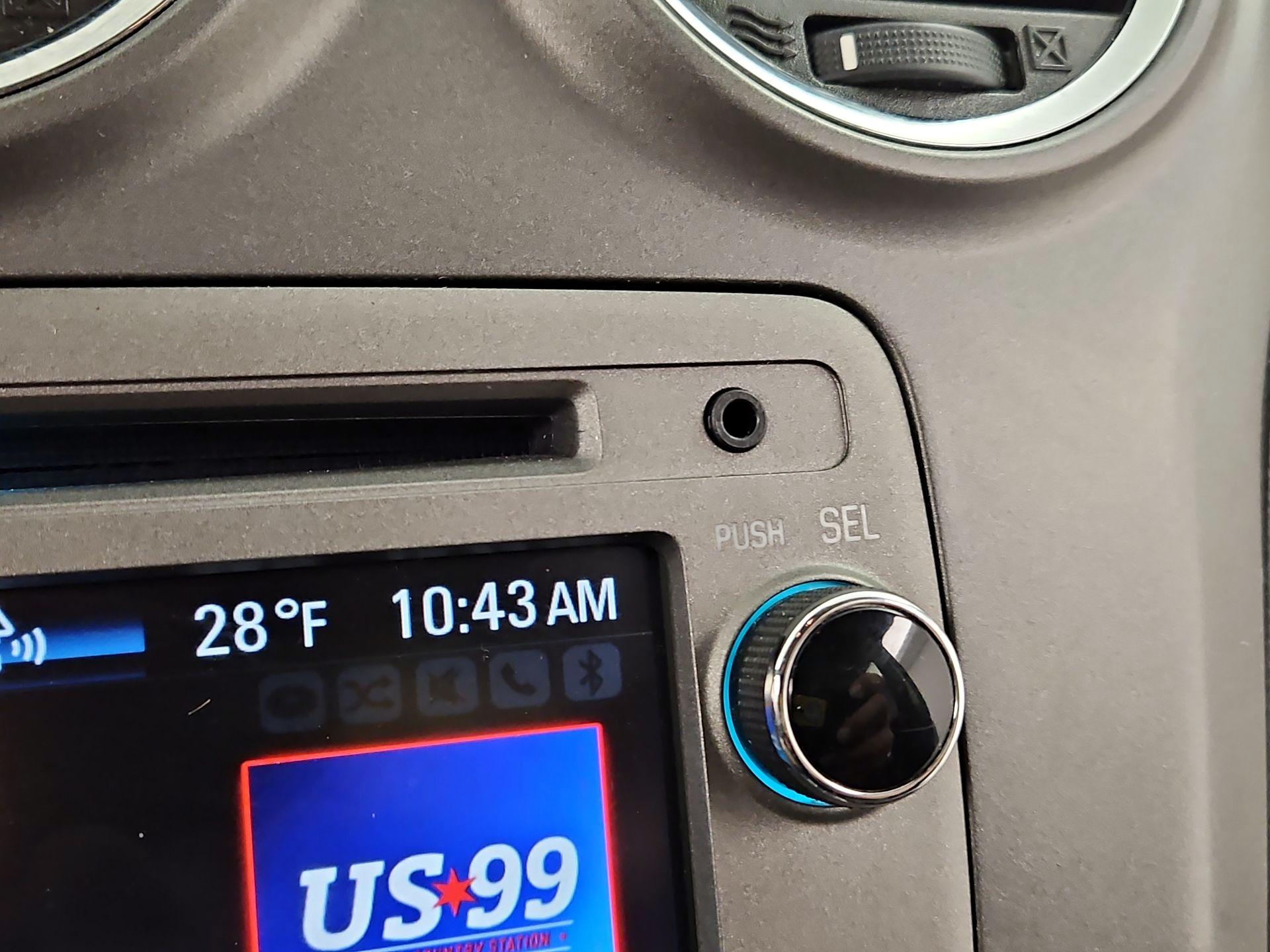 Thumbnail: 2014 Chevrolet Captiva Sport - 17