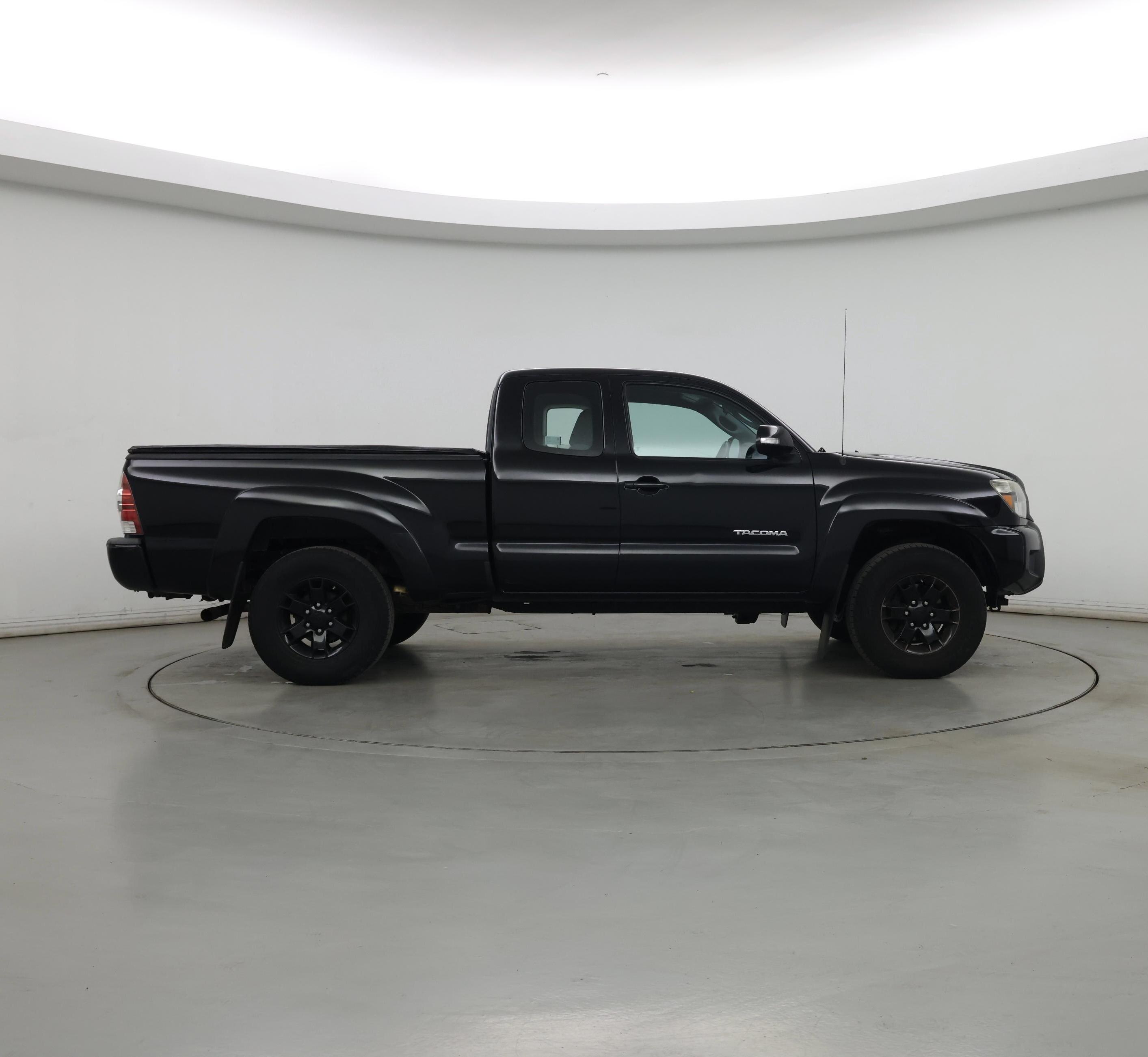 Thumbnail: 2014 Toyota Tacoma - 7