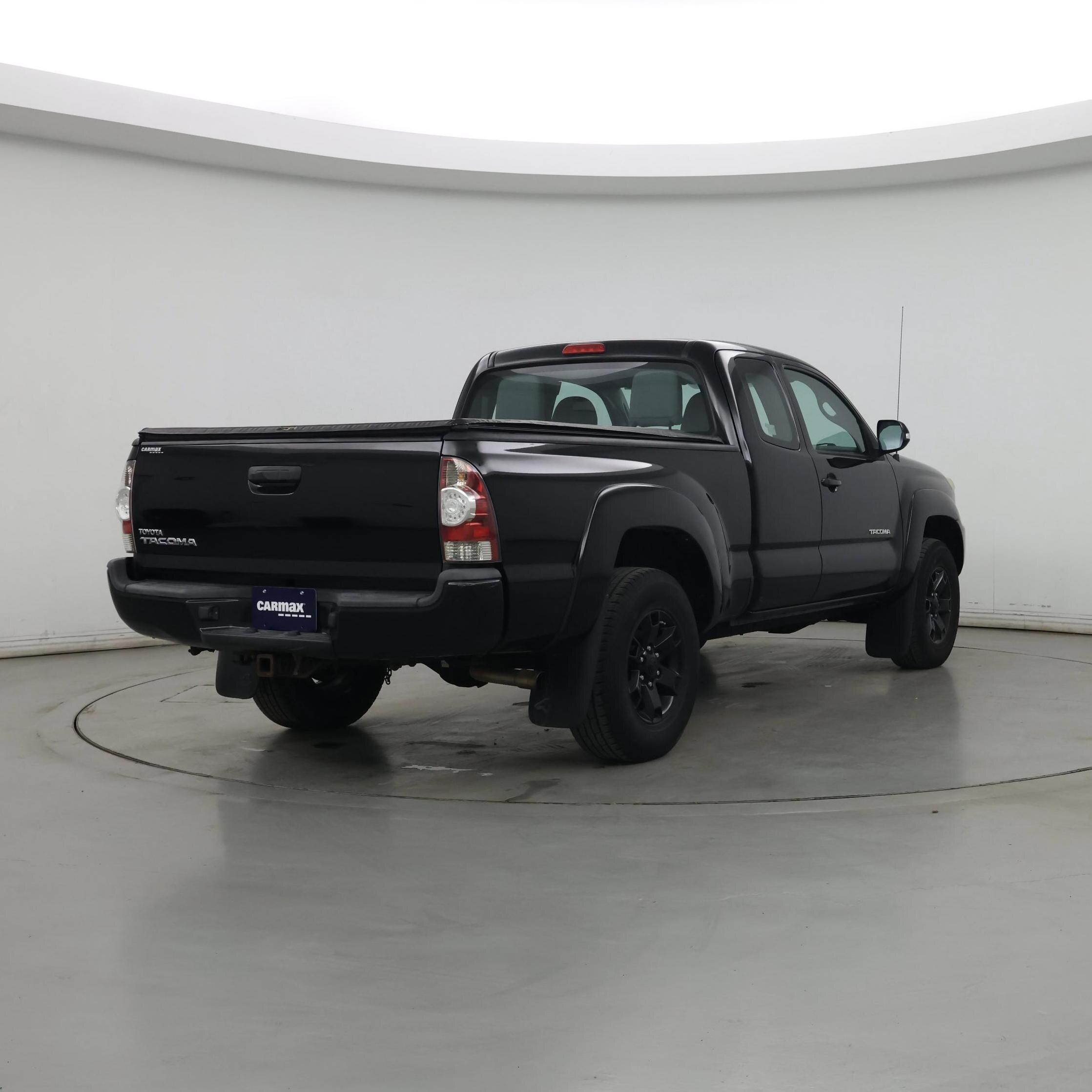 Thumbnail: 2014 Toyota Tacoma - 8
