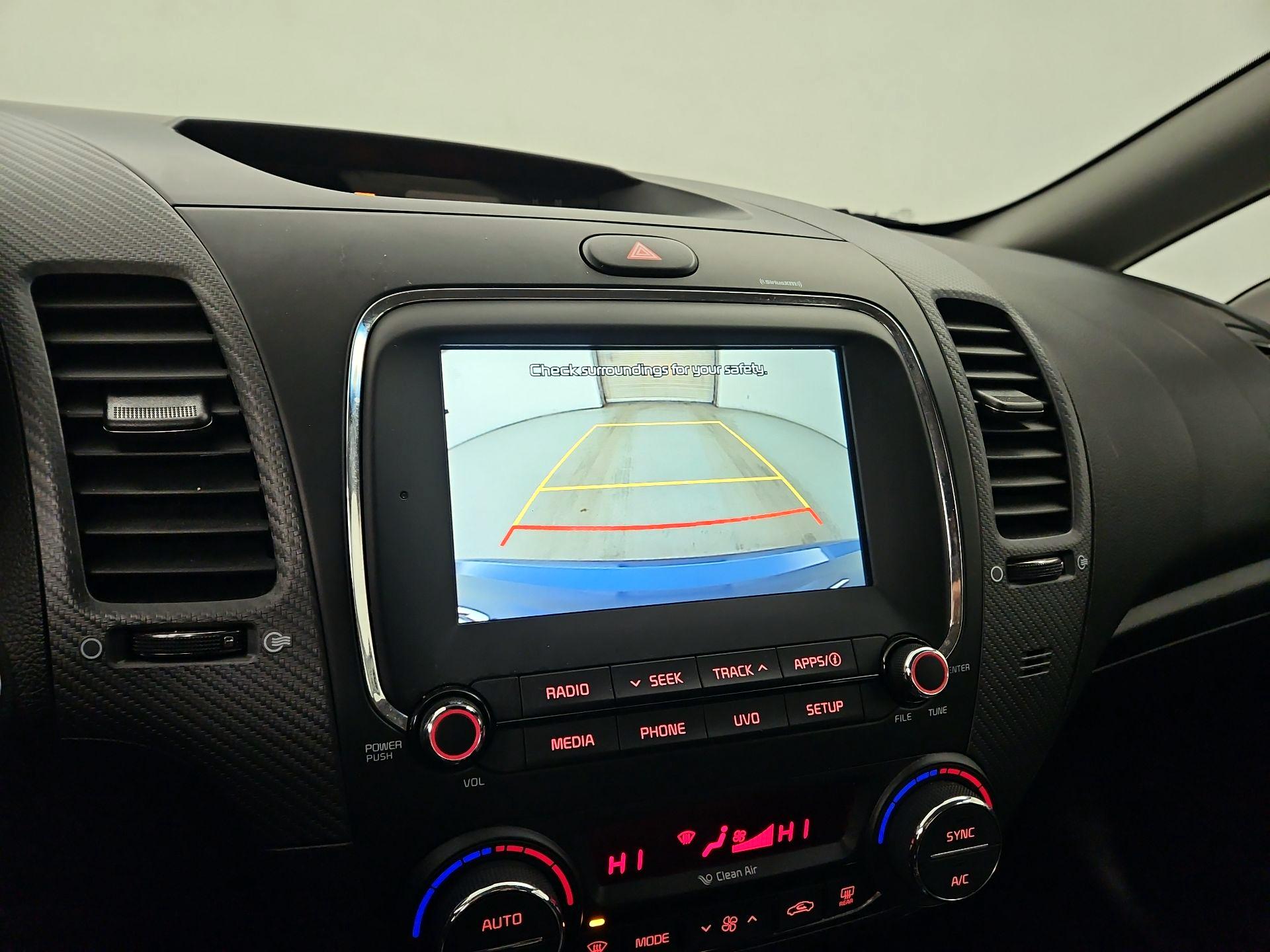 Thumbnail: 2017 Kia Forte - 14