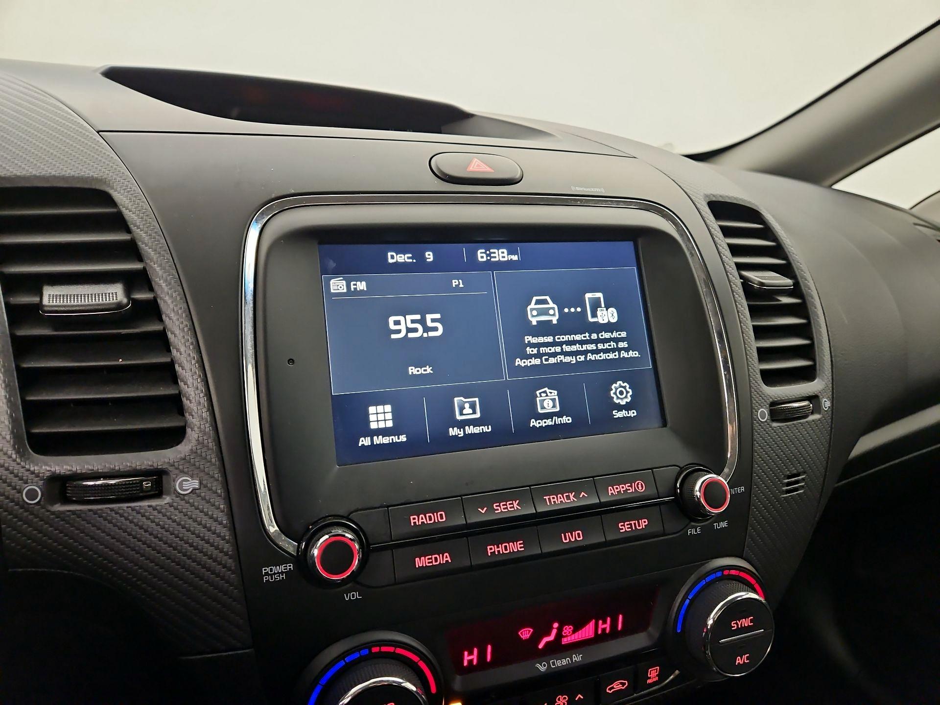 Thumbnail: 2017 Kia Forte - 15