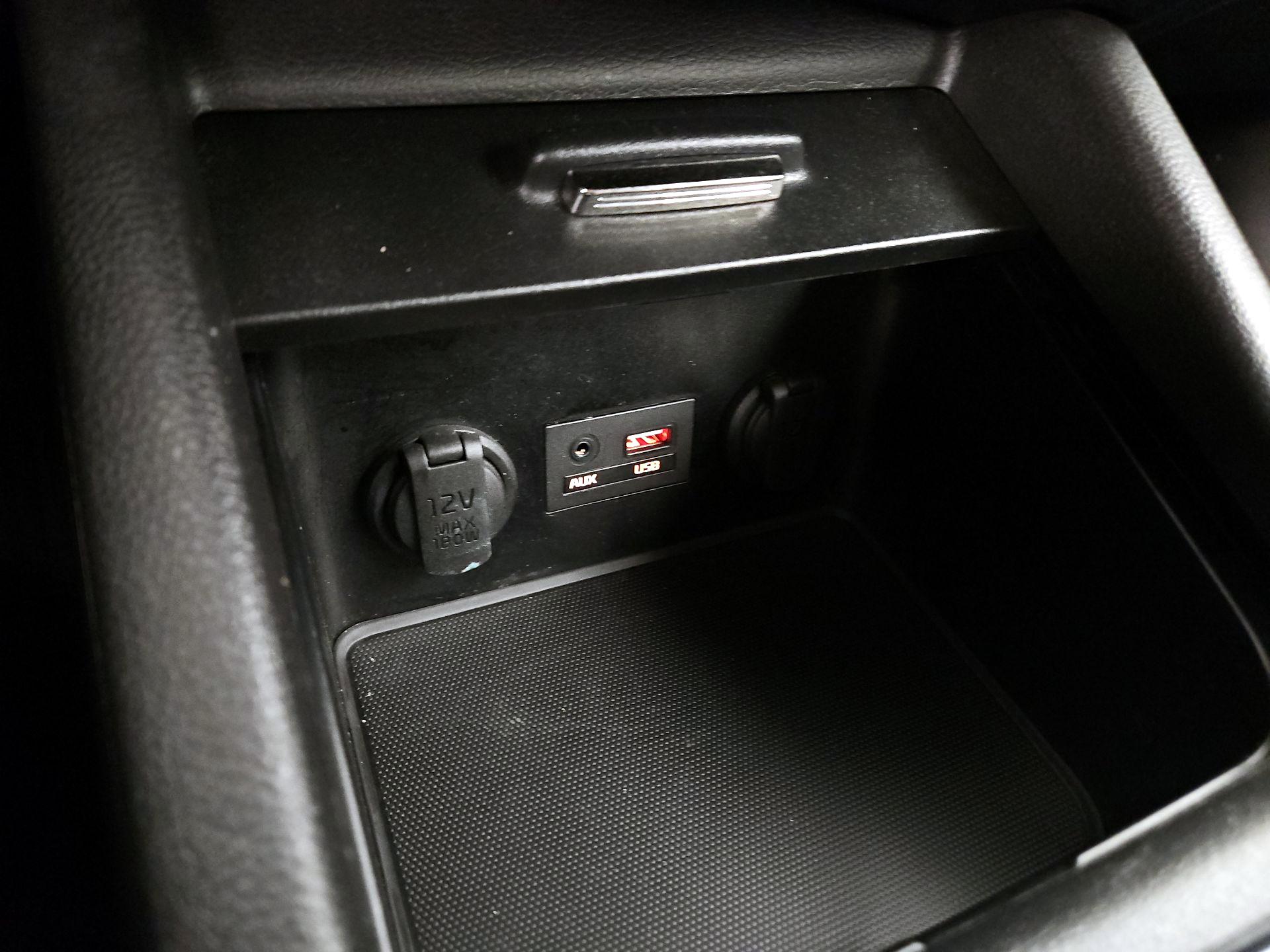 Thumbnail: 2017 Kia Forte - 18