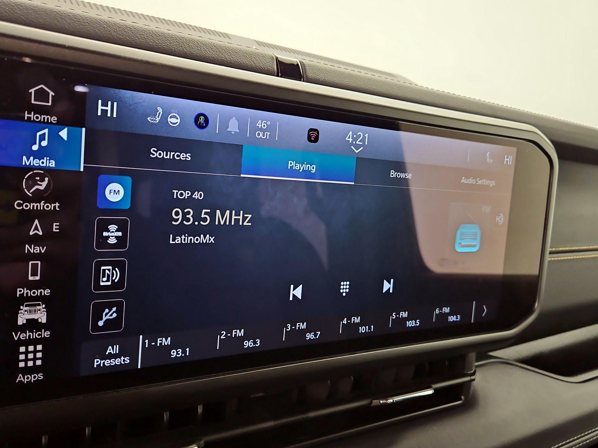 Thumbnail: 2024 Jeep Wrangler - 16