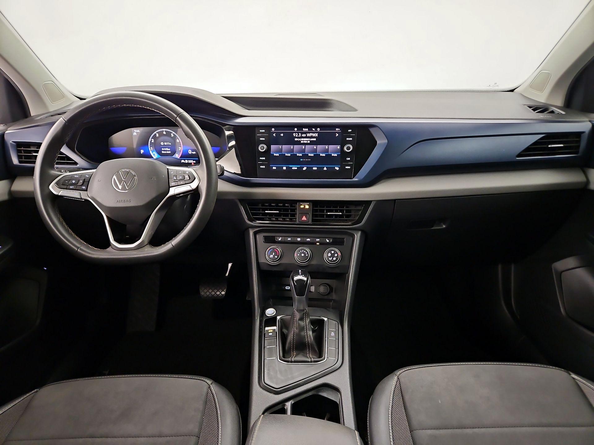 Thumbnail: 2022 Volkswagen Taos - 9