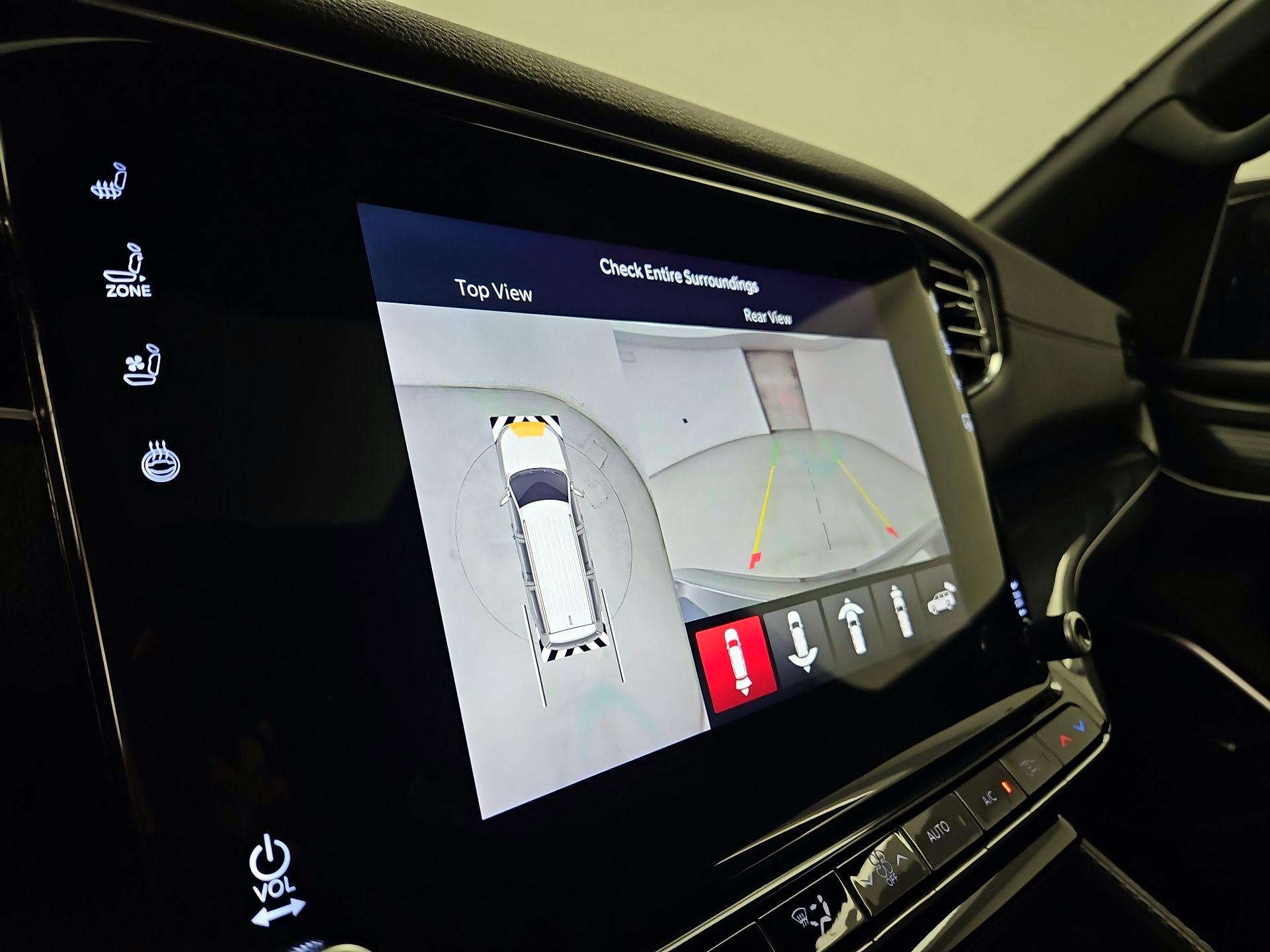 Thumbnail: 2022 Jeep Wagoneer - 15