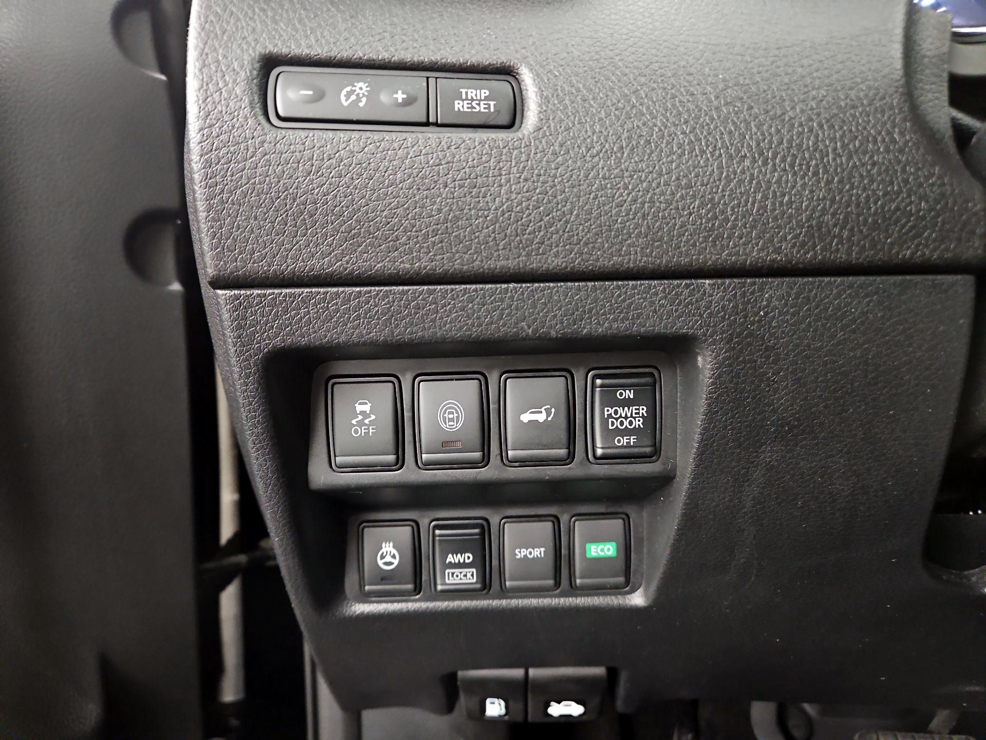 Thumbnail: 2017 Nissan Rogue - 13