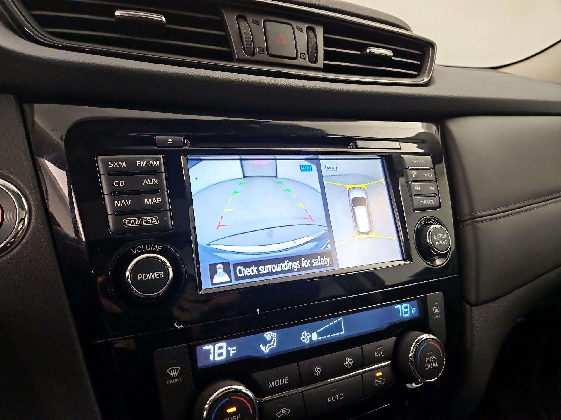 Thumbnail: 2017 Nissan Rogue - 15