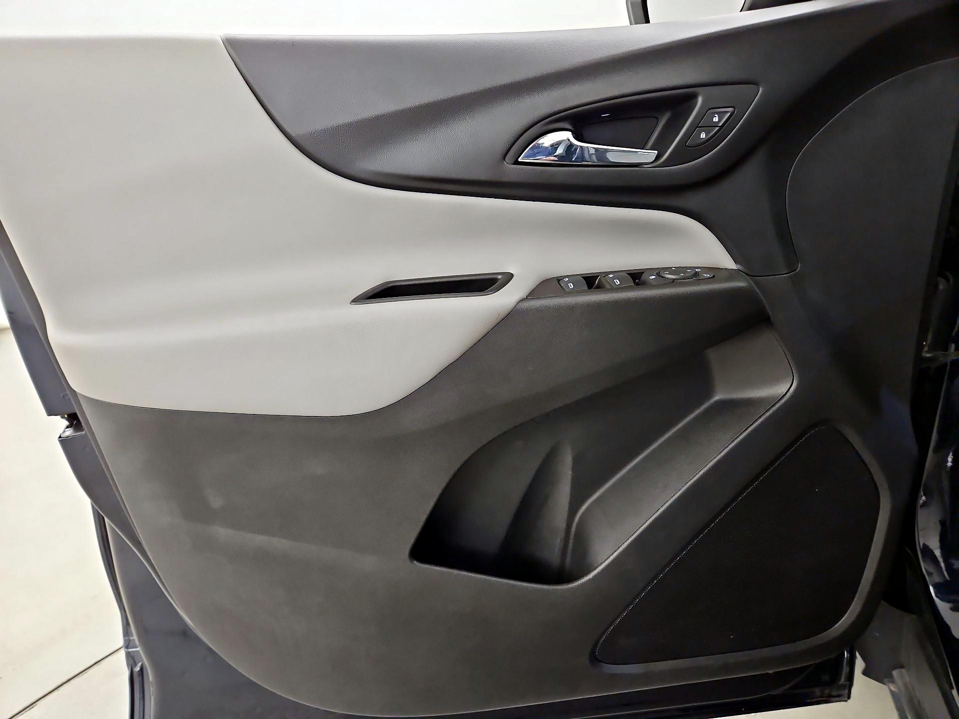 Thumbnail: 2021 Chevrolet Equinox - 12