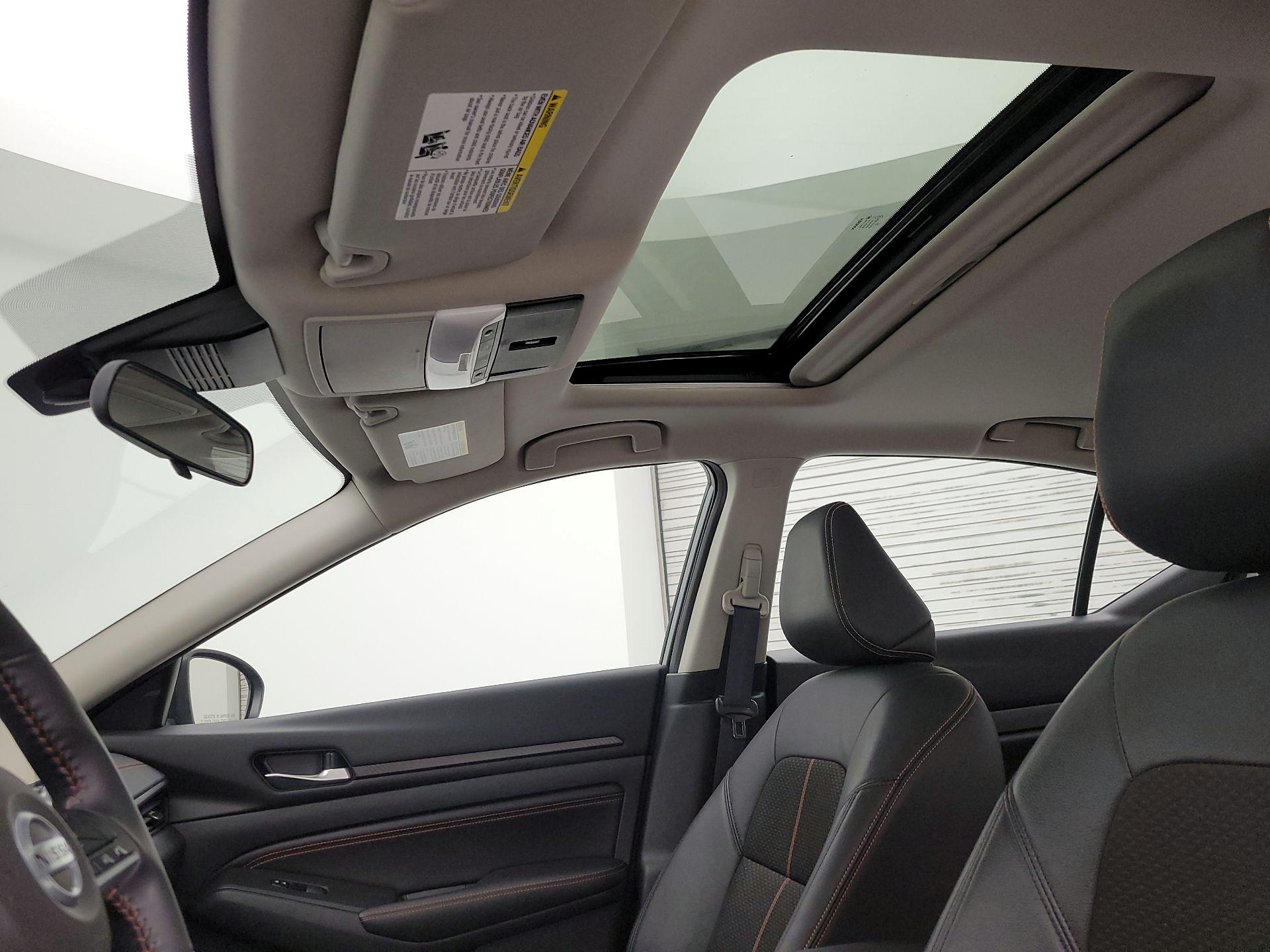 Thumbnail: 2022 Nissan Altima - 19