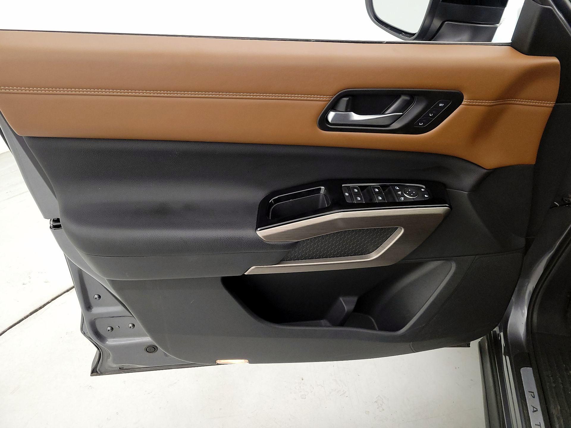 Thumbnail: 2022 Nissan Pathfinder - 12