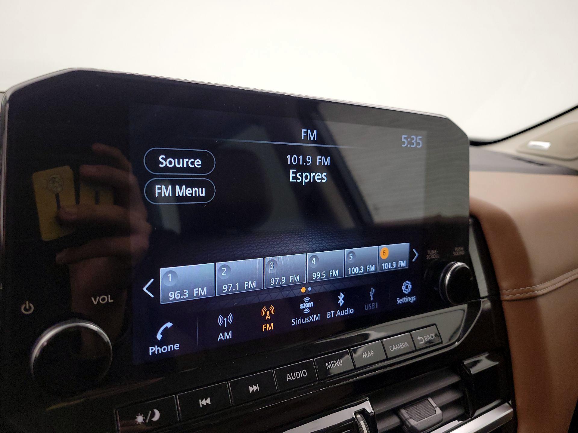 Thumbnail: 2022 Nissan Pathfinder - 16