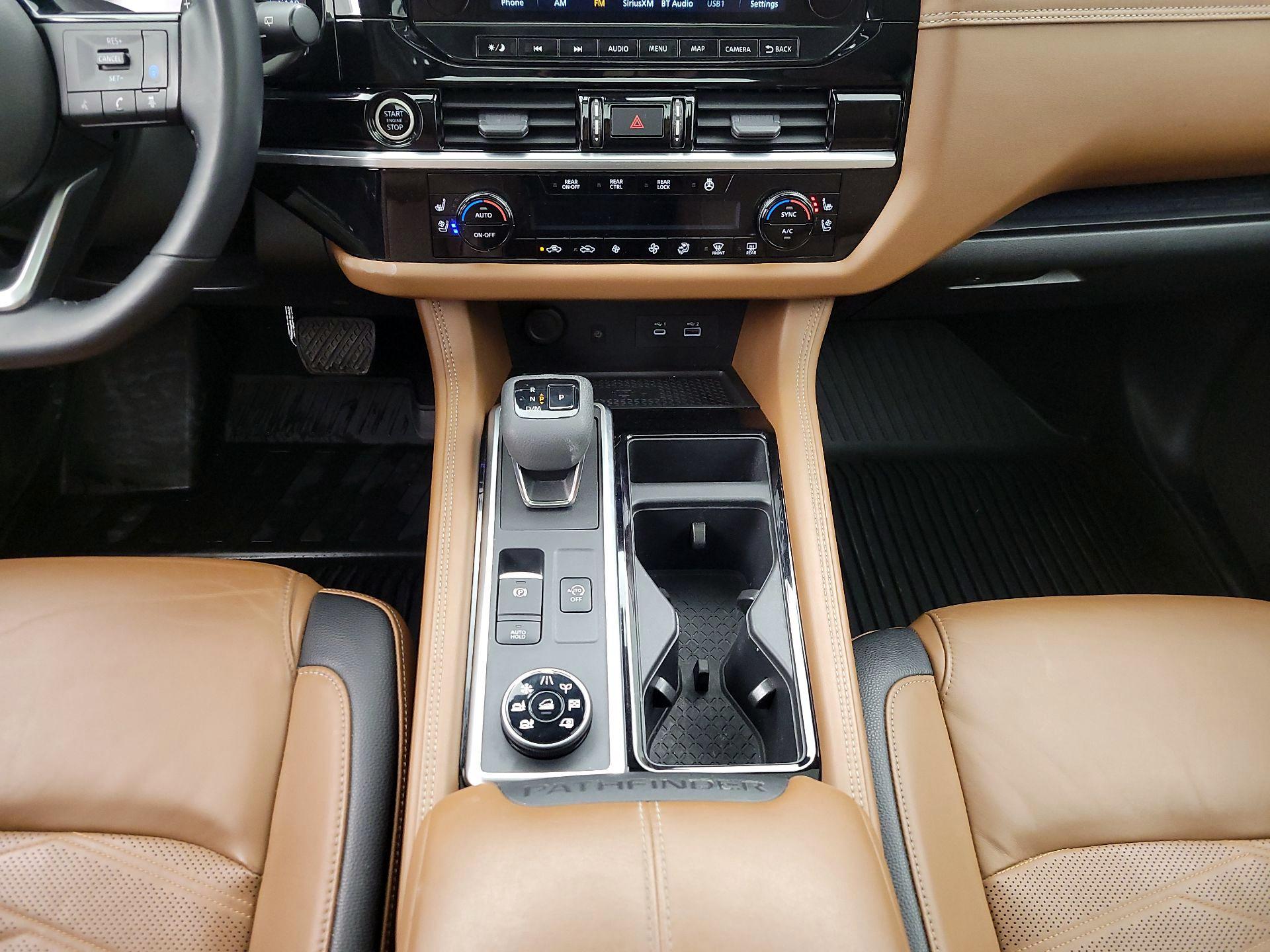 Thumbnail: 2022 Nissan Pathfinder - 18