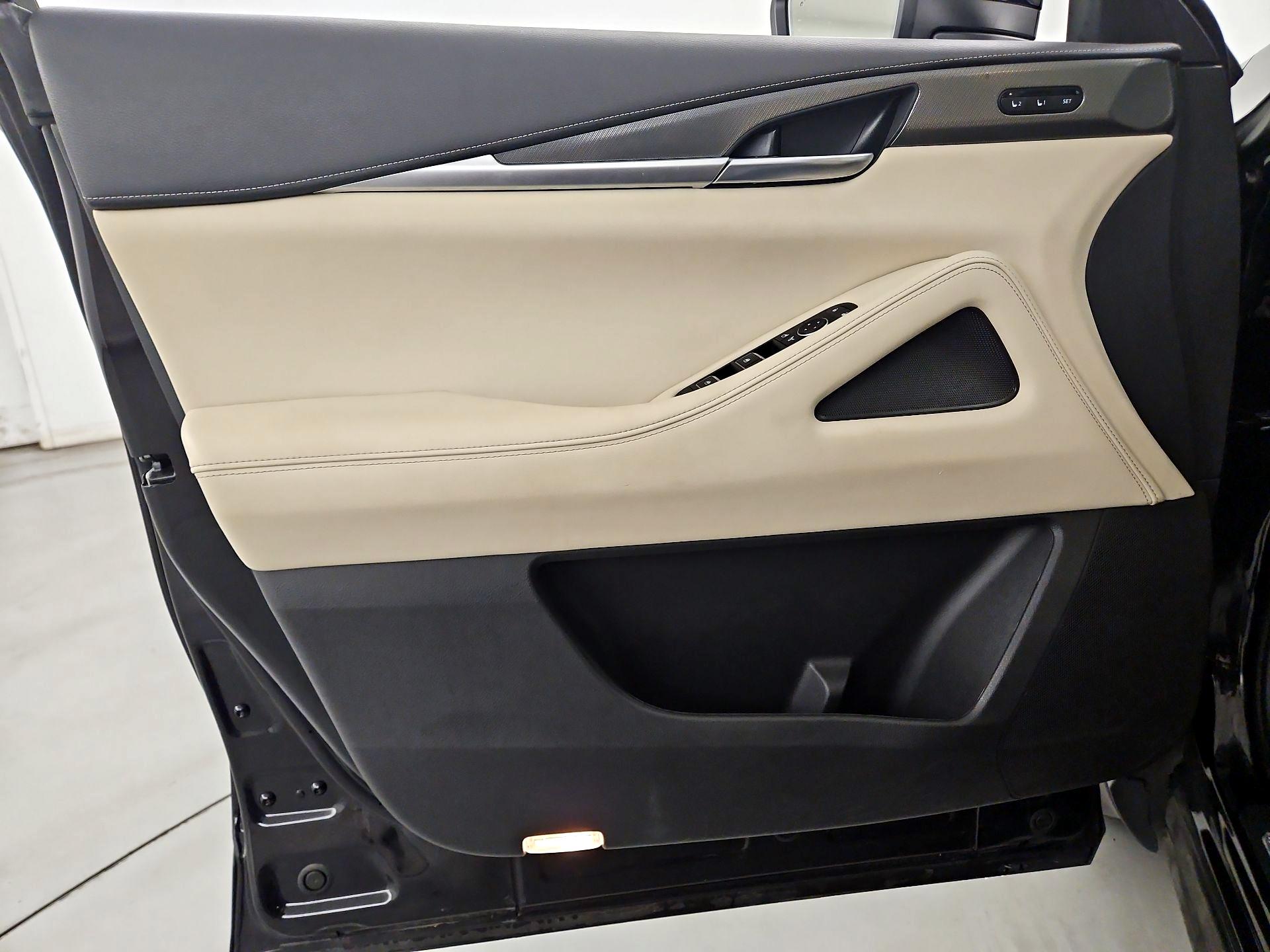 Thumbnail: 2023 INFINITI QX60 - 12