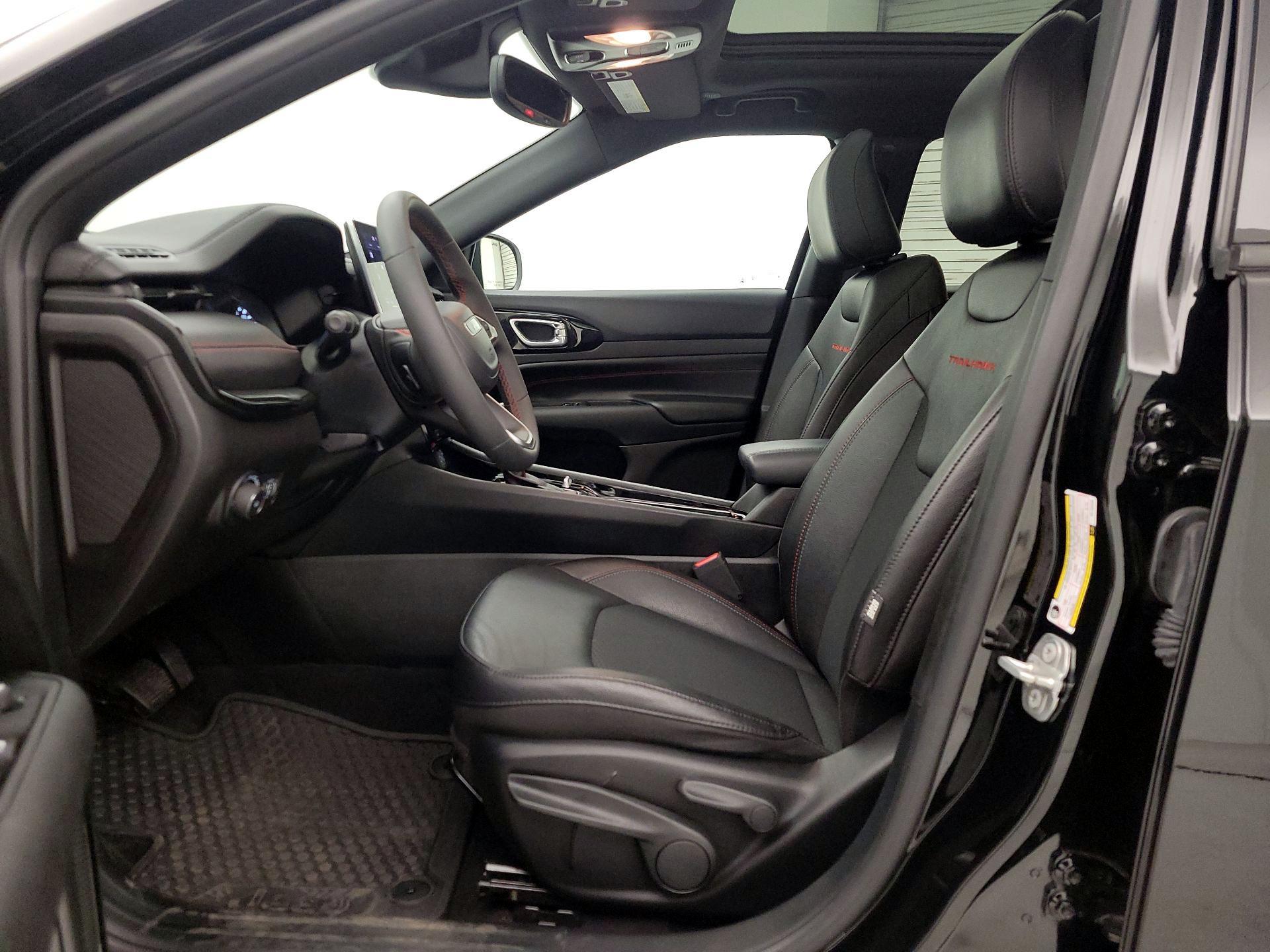 Thumbnail: 2024 Jeep Compass - 11