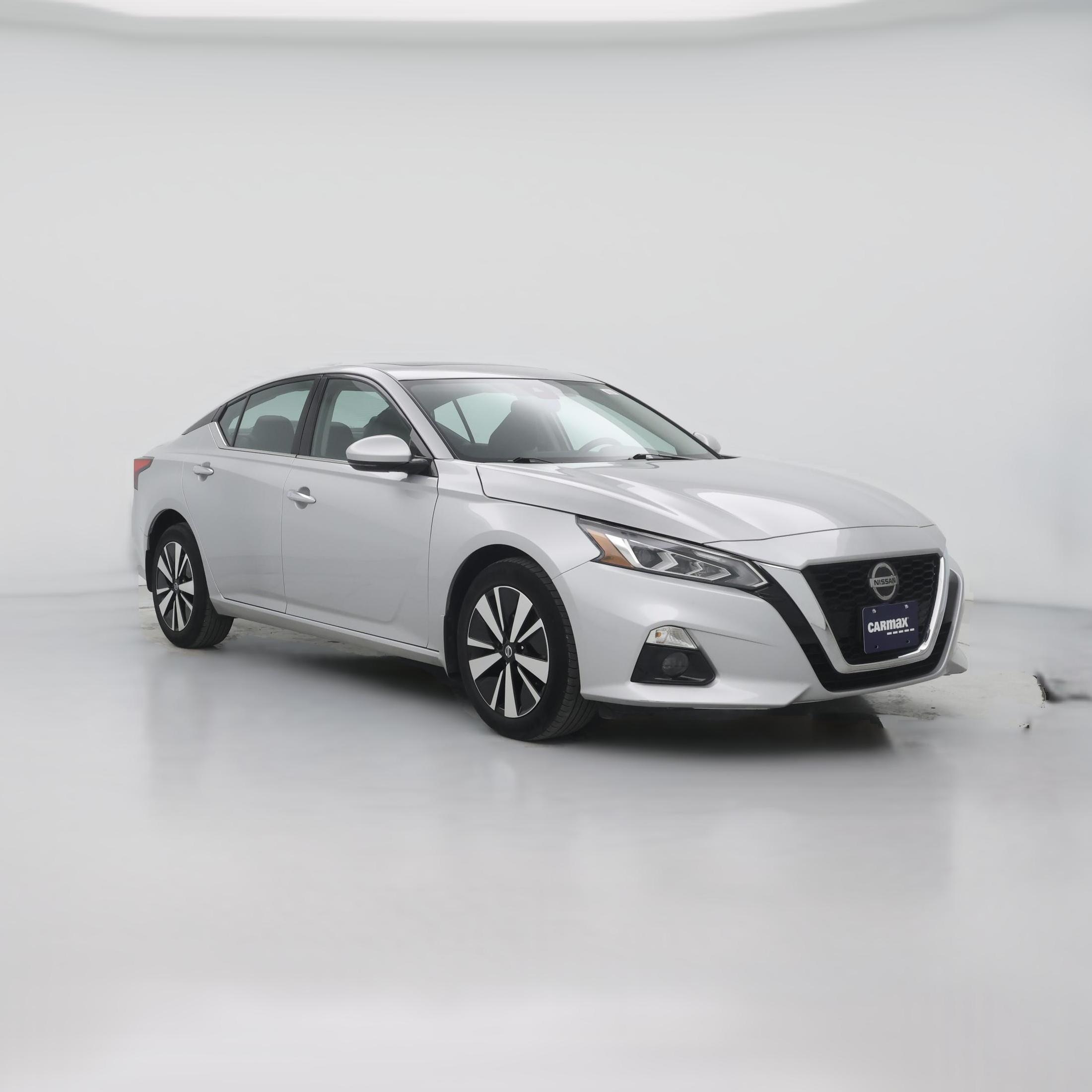 Thumbnail: 2022 Nissan Altima - 1
