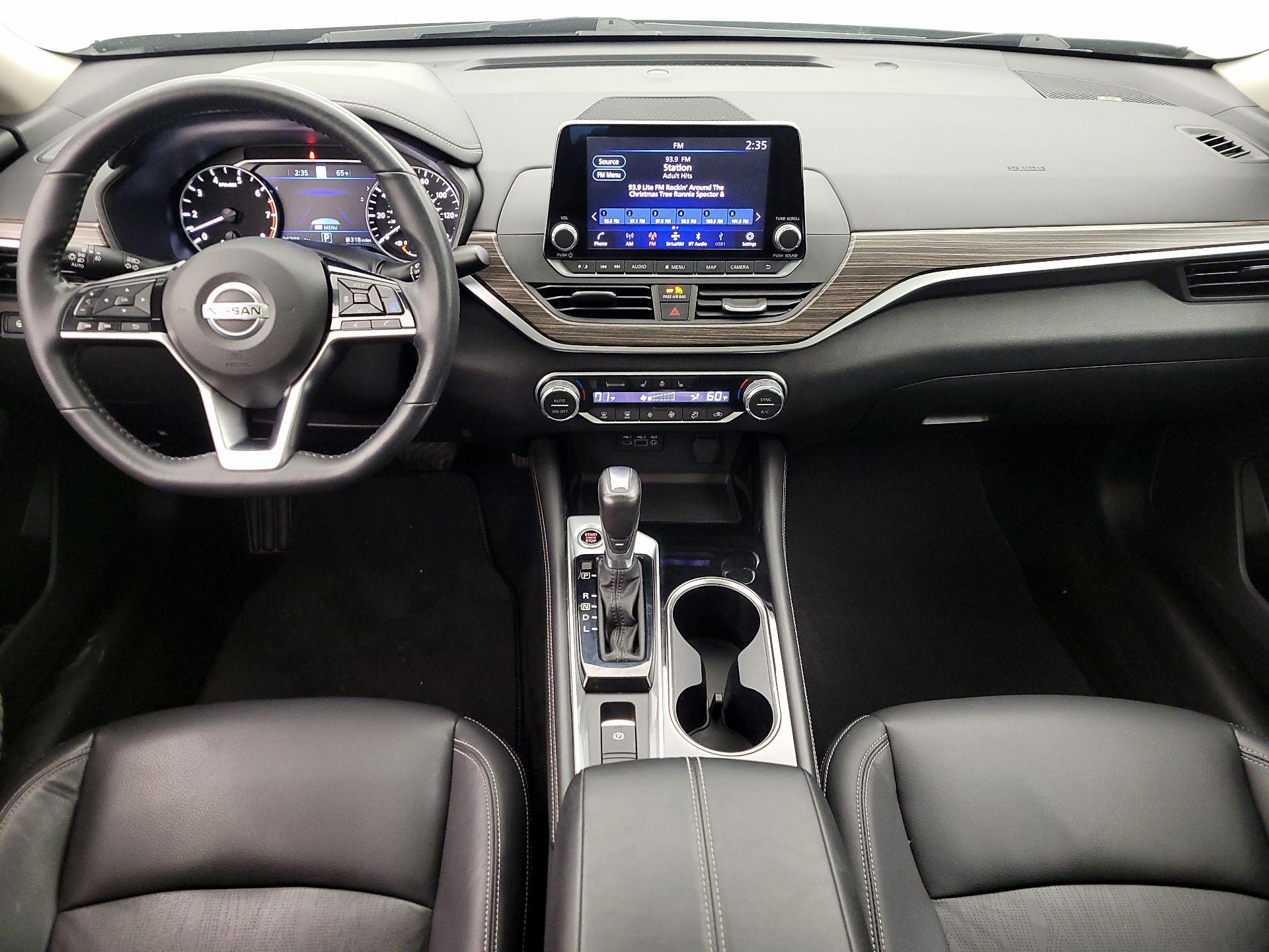 Thumbnail: 2022 Nissan Altima - 9