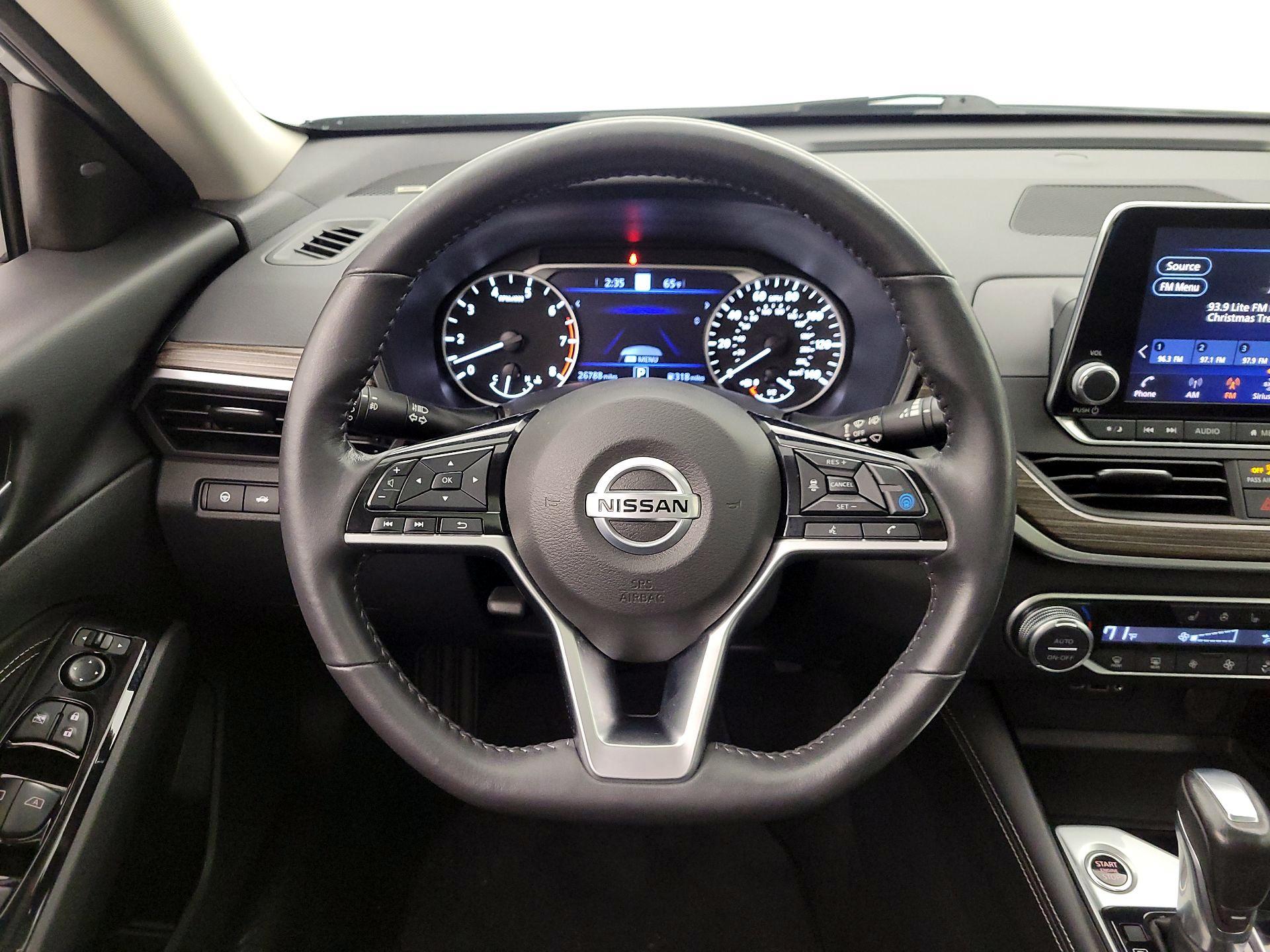 Thumbnail: 2022 Nissan Altima - 10