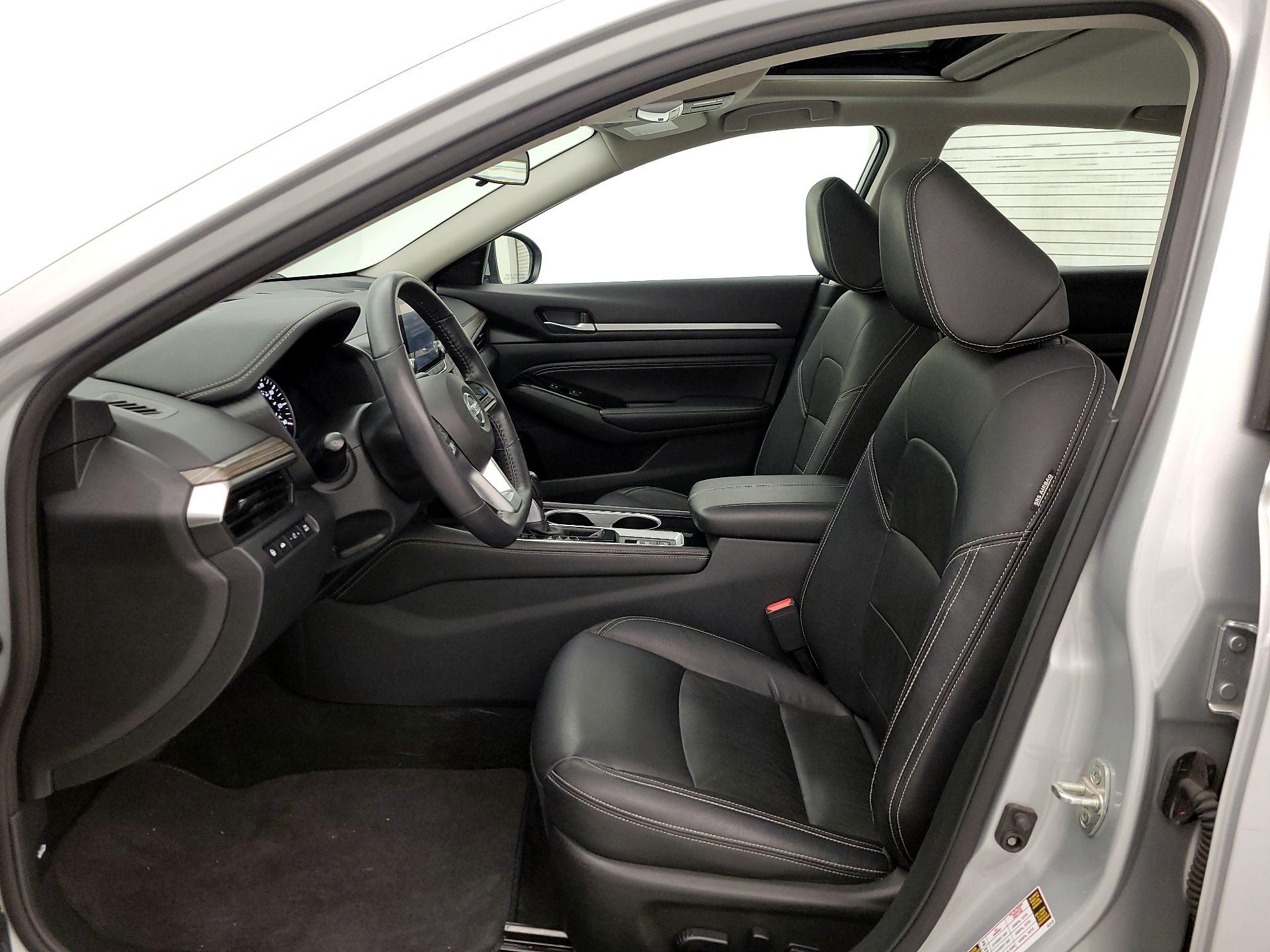 Thumbnail: 2022 Nissan Altima - 11