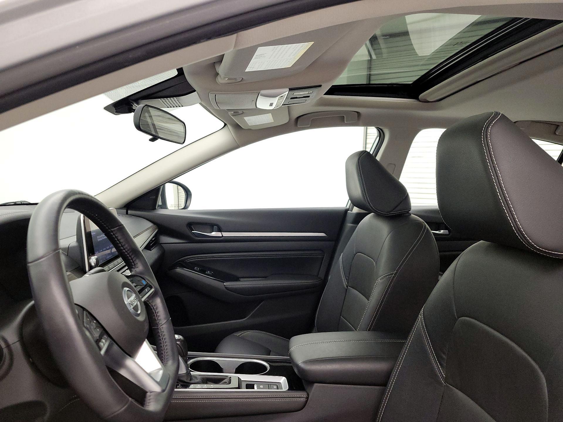 Thumbnail: 2022 Nissan Altima - 19