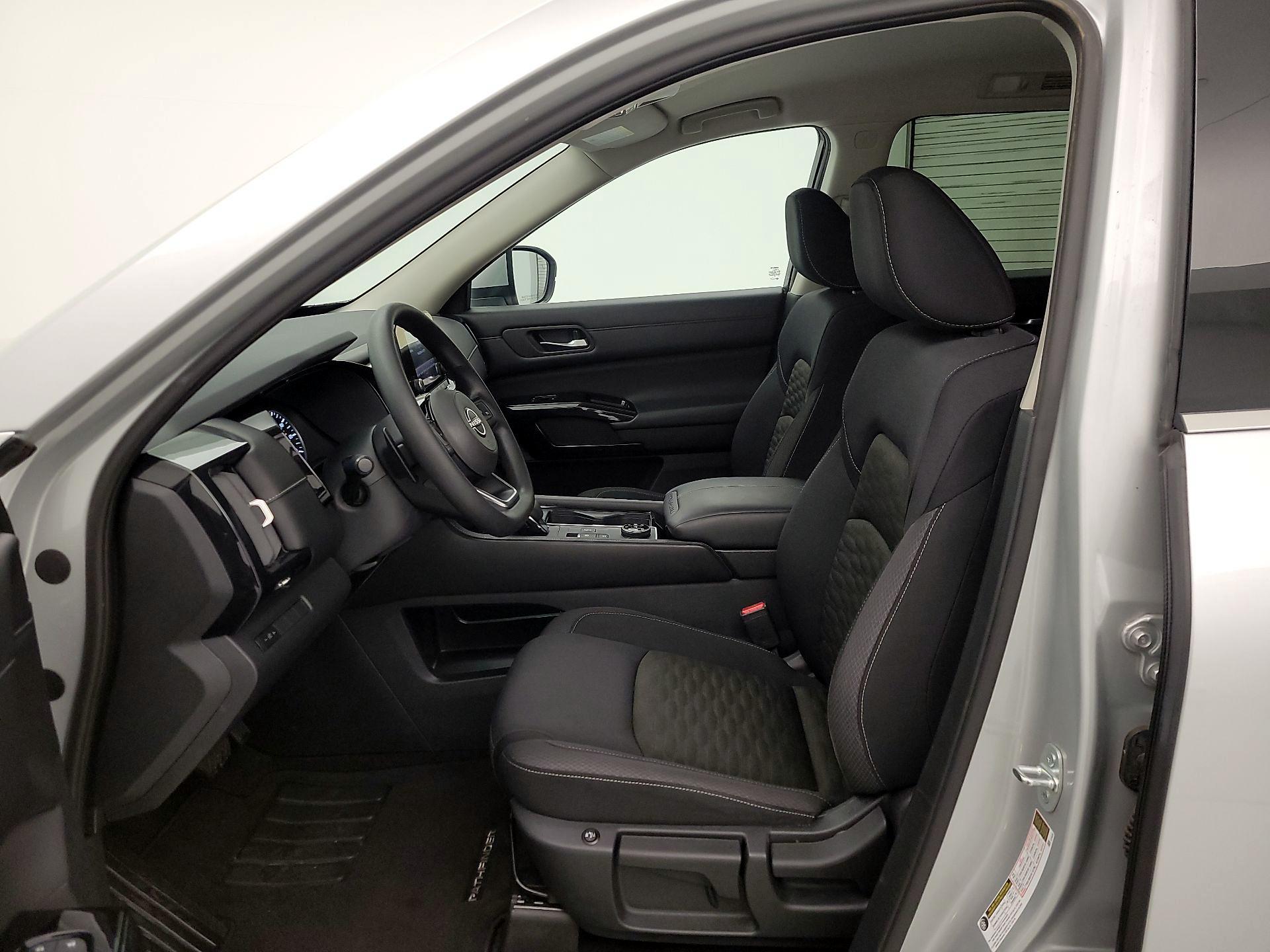 Thumbnail: 2022 Nissan Pathfinder - 11