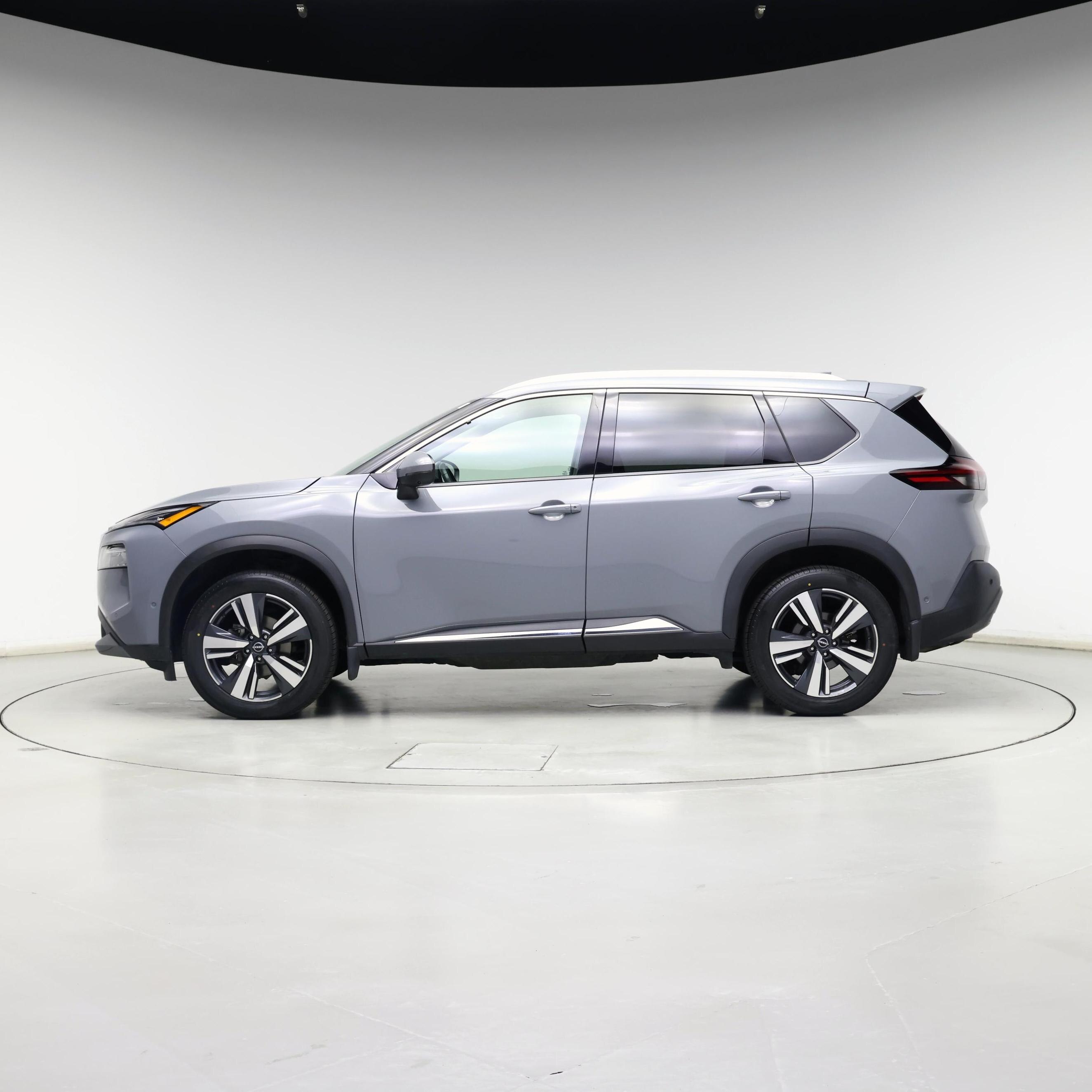 Thumbnail: 2022 Nissan Rogue - 3