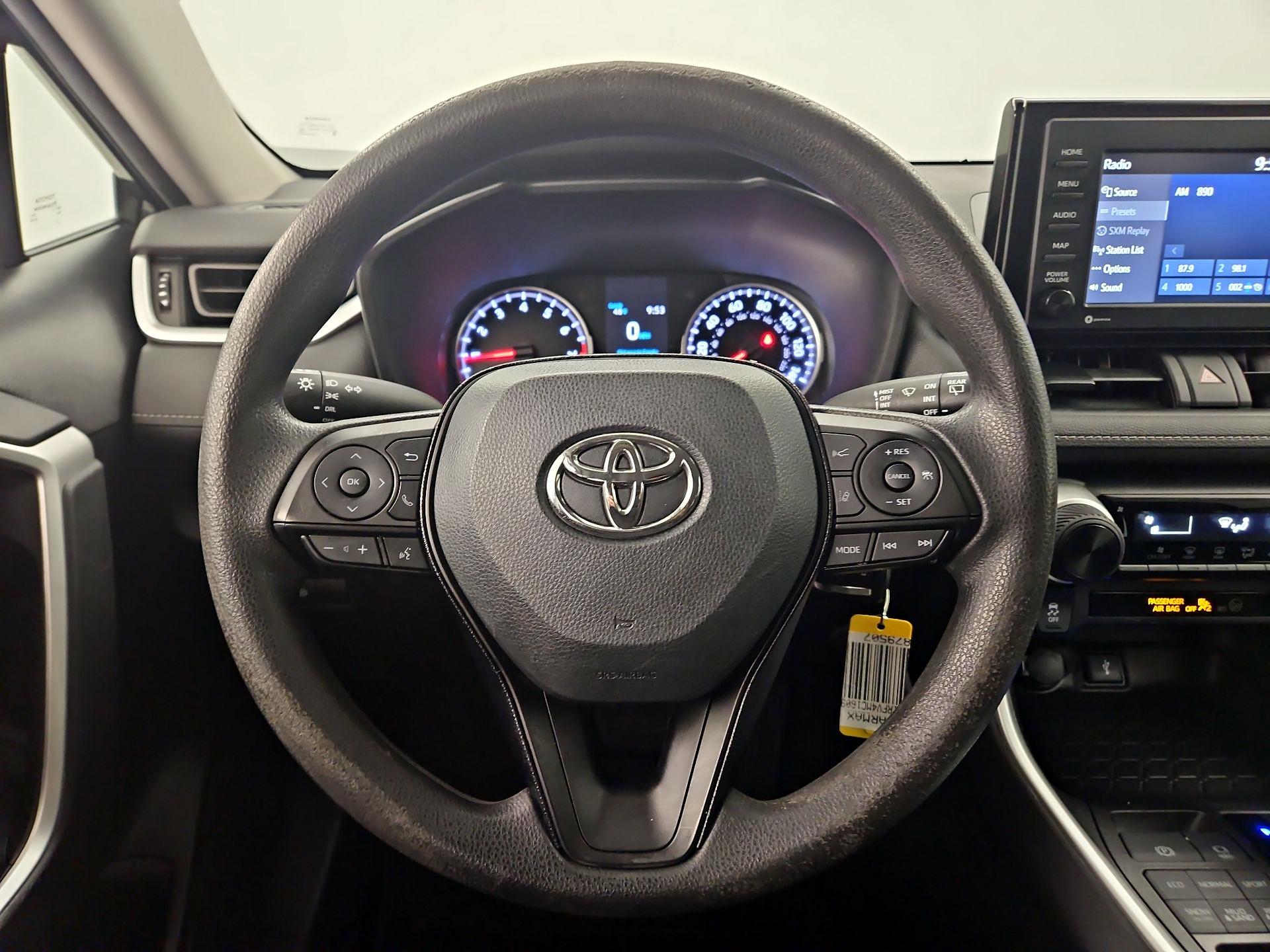 Thumbnail: 2021 Toyota RAV4 - 10