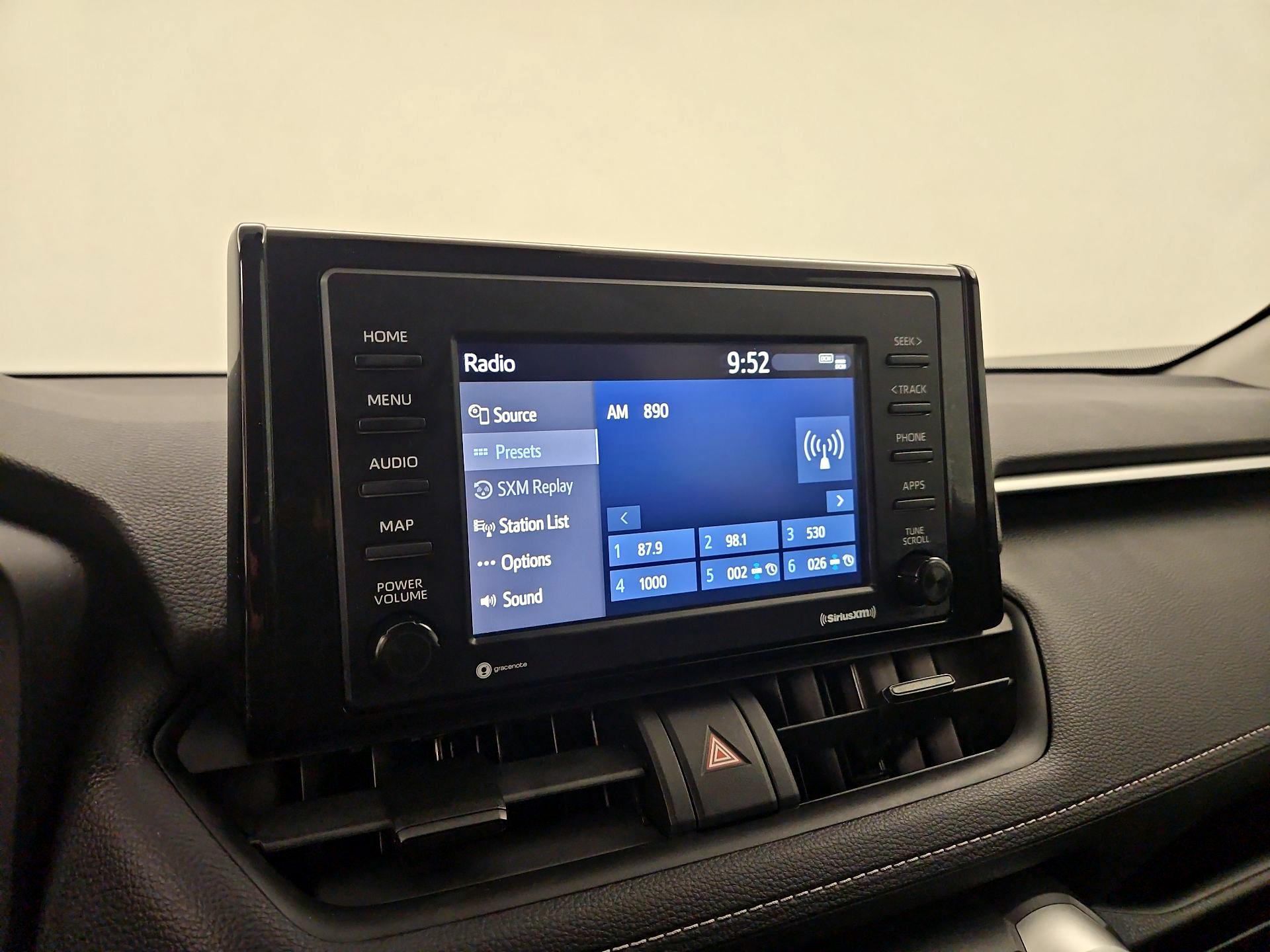 Thumbnail: 2021 Toyota RAV4 - 15