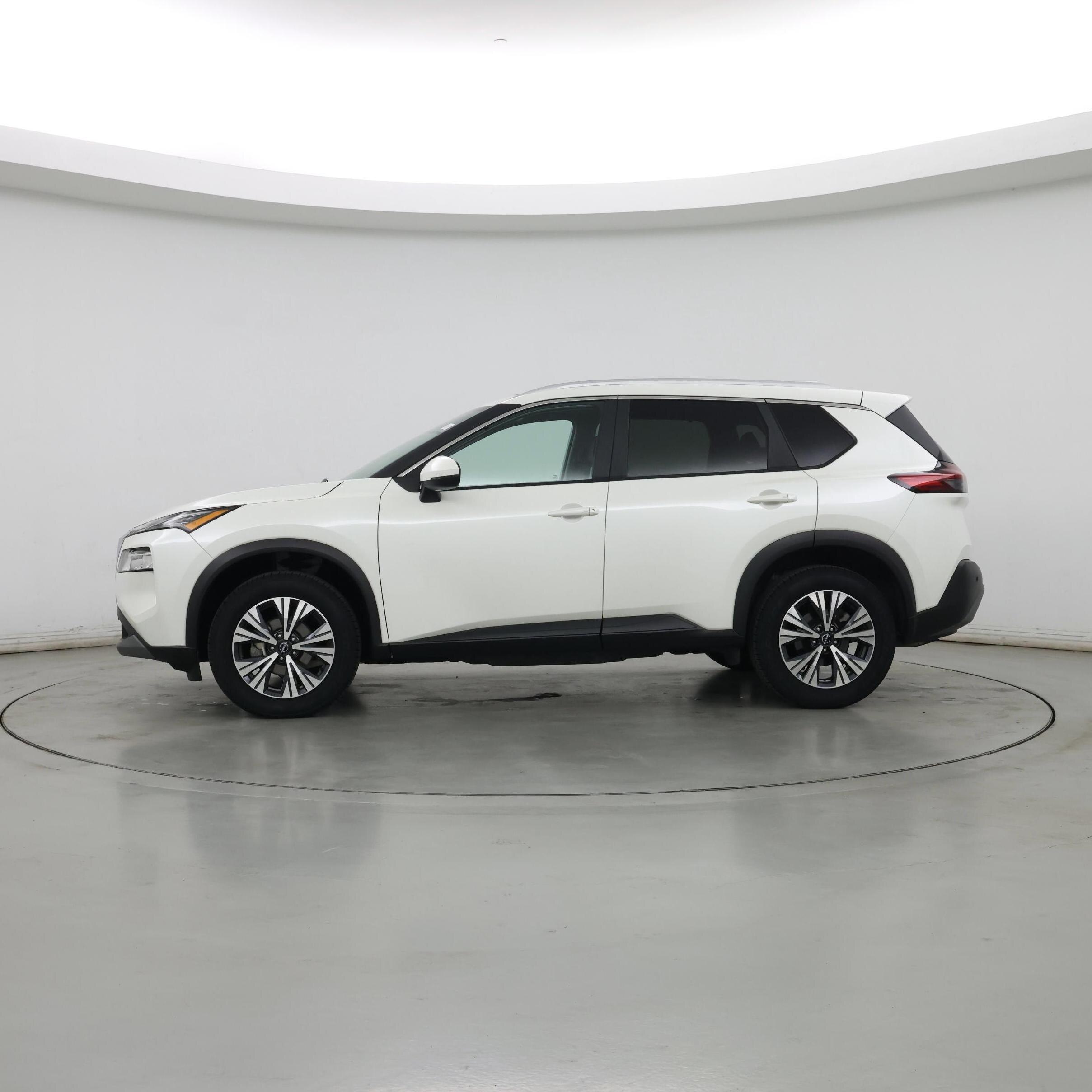 Thumbnail: 2023 Nissan Rogue - 3