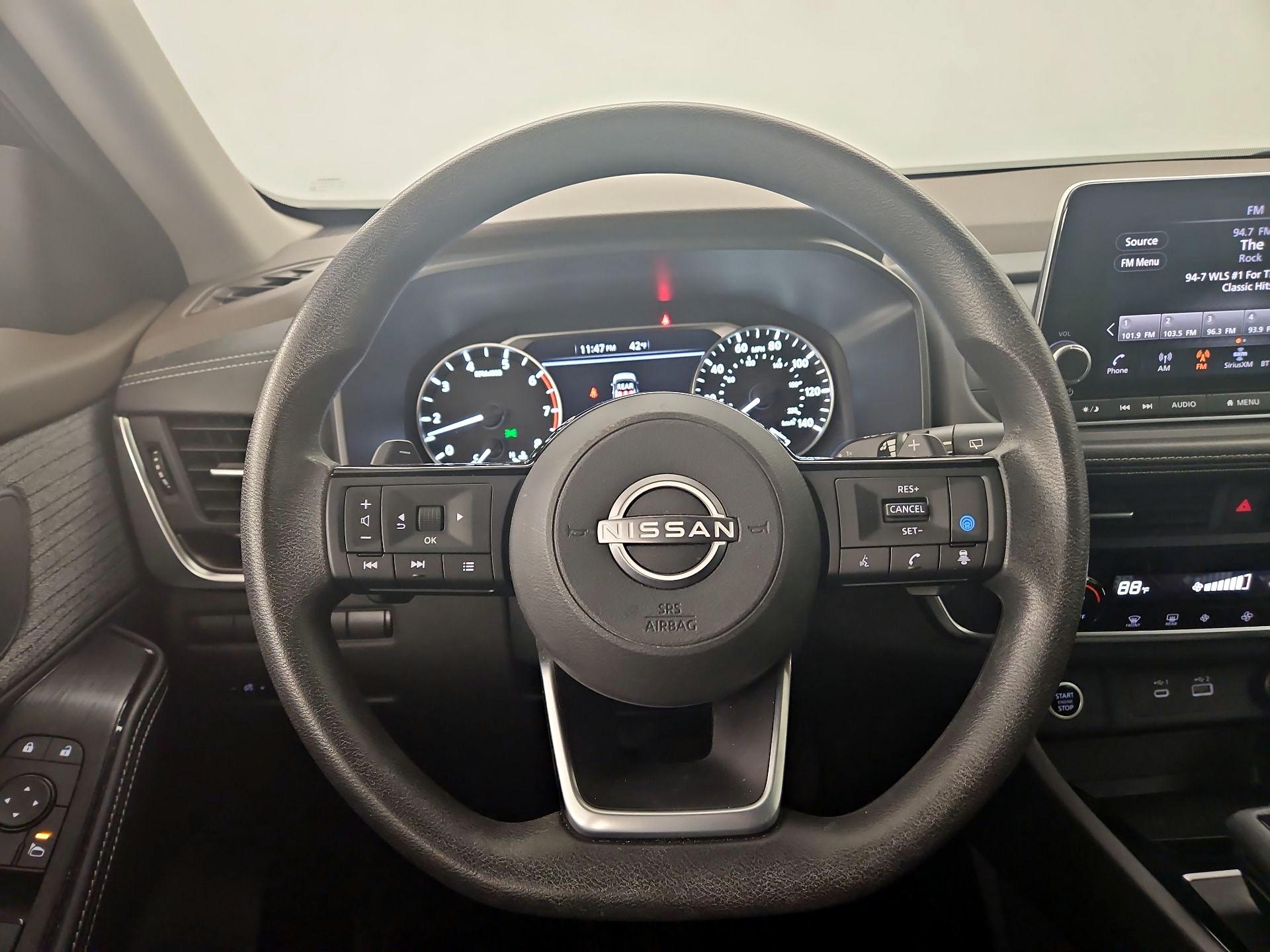 Thumbnail: 2023 Nissan Rogue - 10